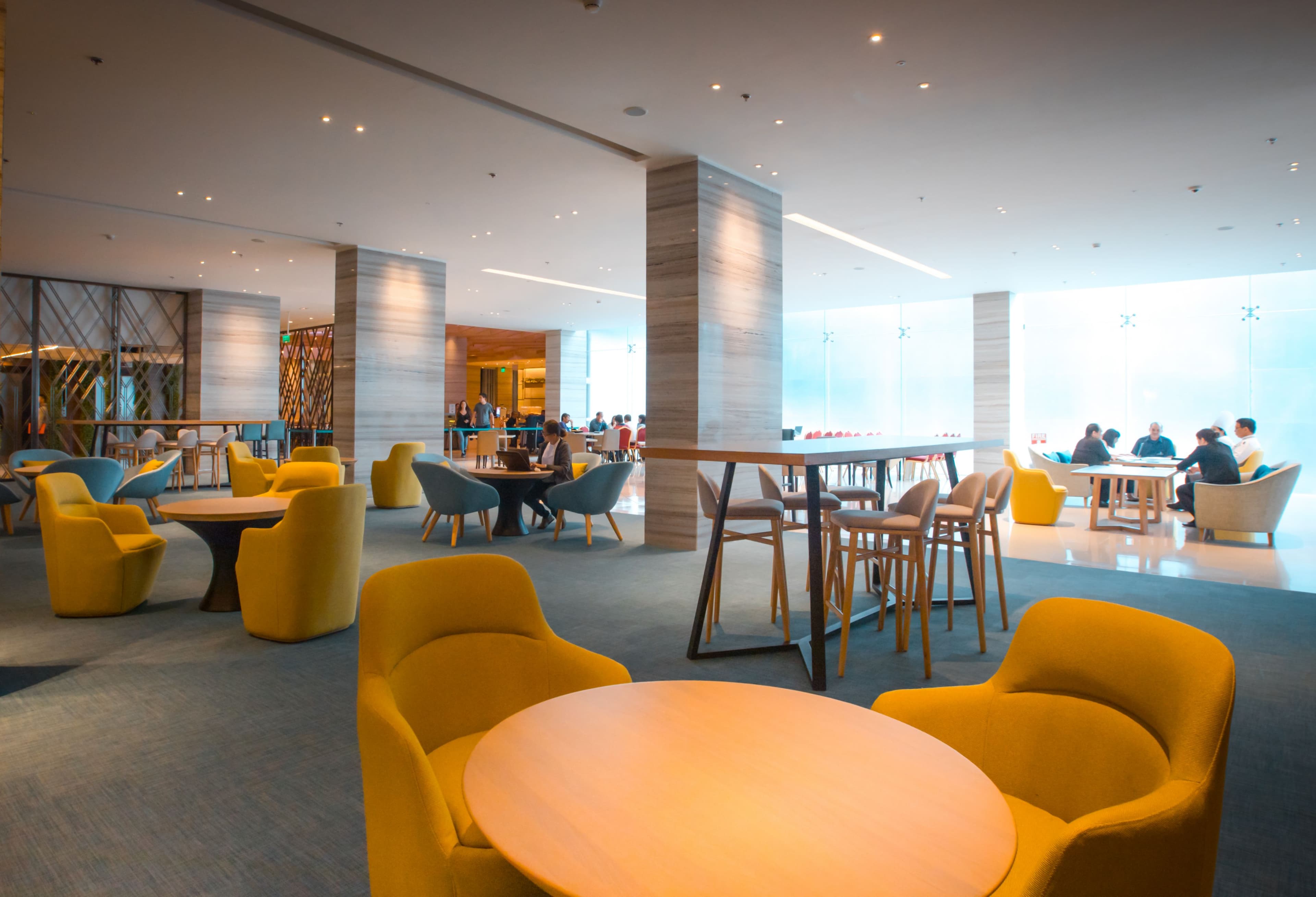 Holiday Inn Express Manila Newport World Resorts - Image 1