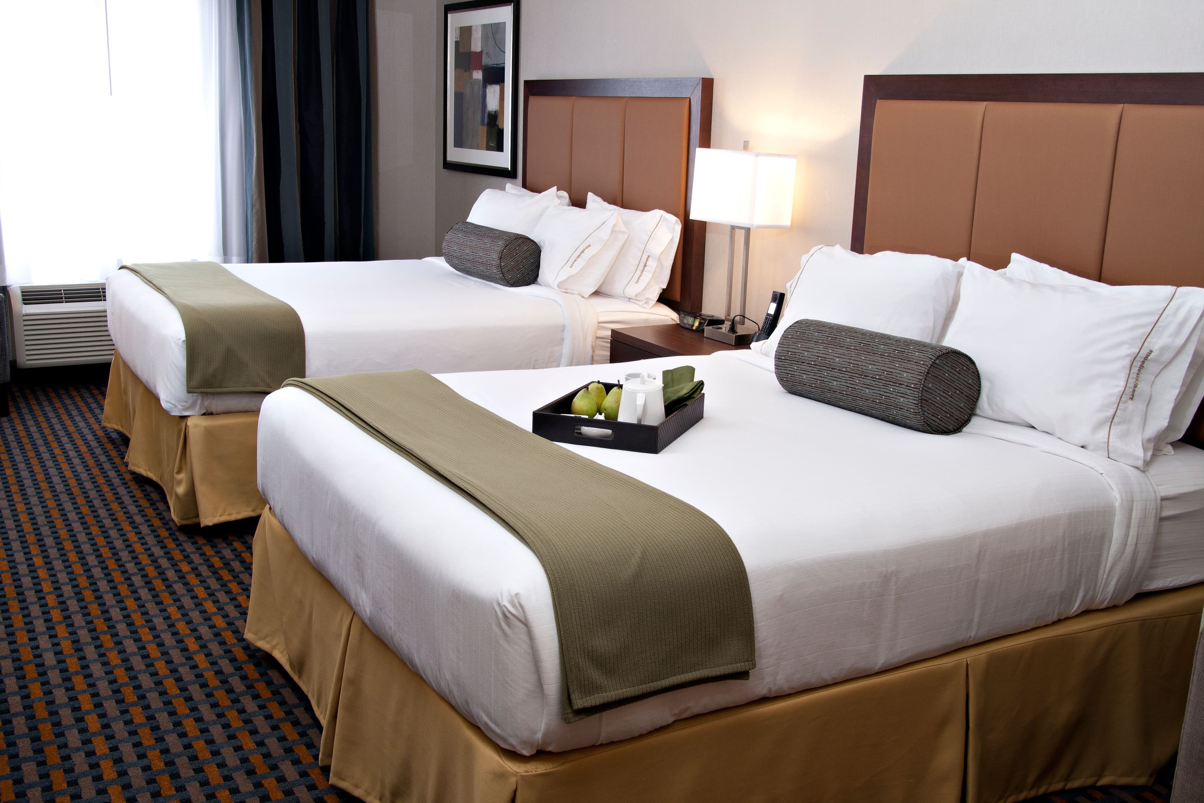 Holiday Inn Express Pembroke — 9