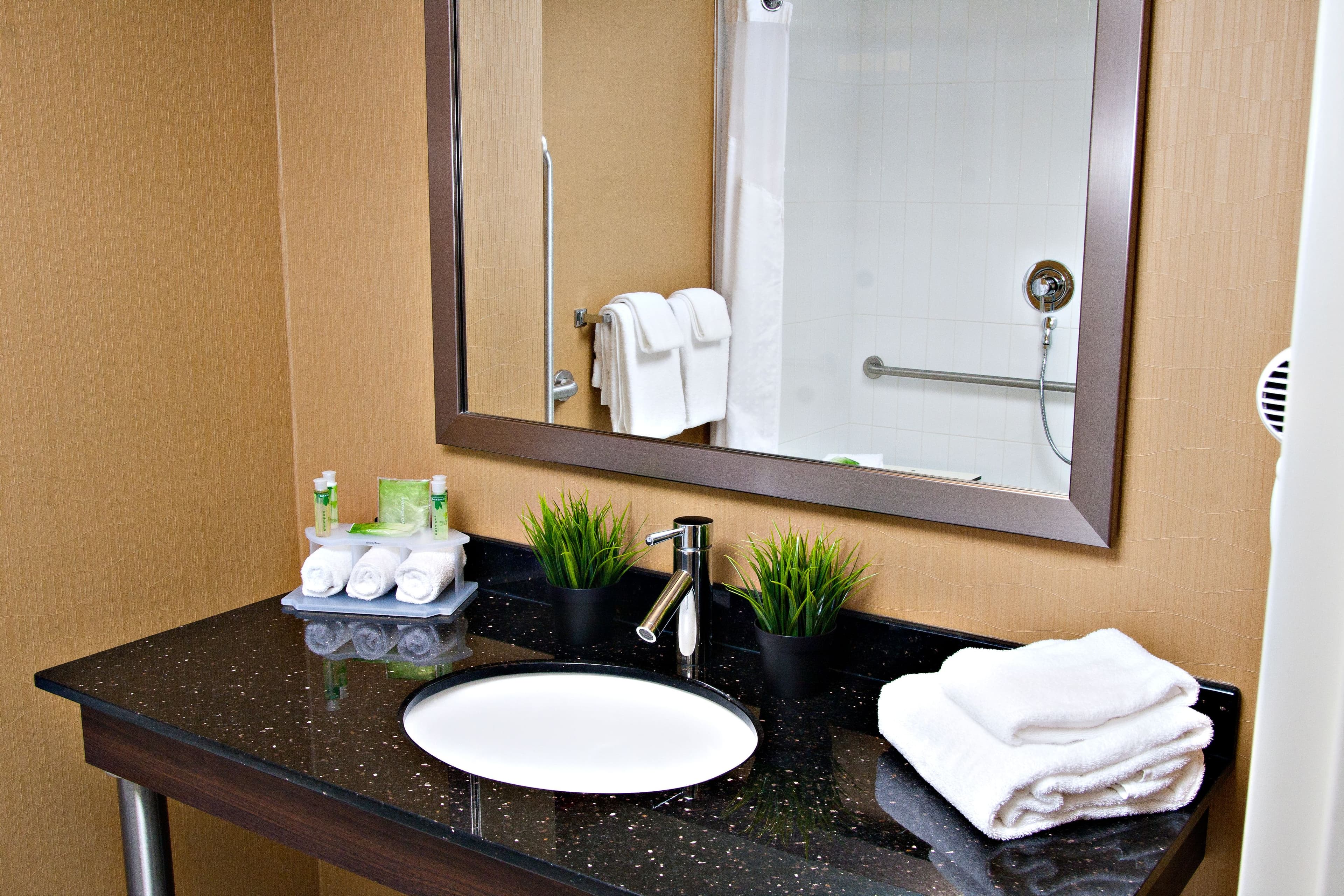 Holiday Inn Express Pembroke — 24