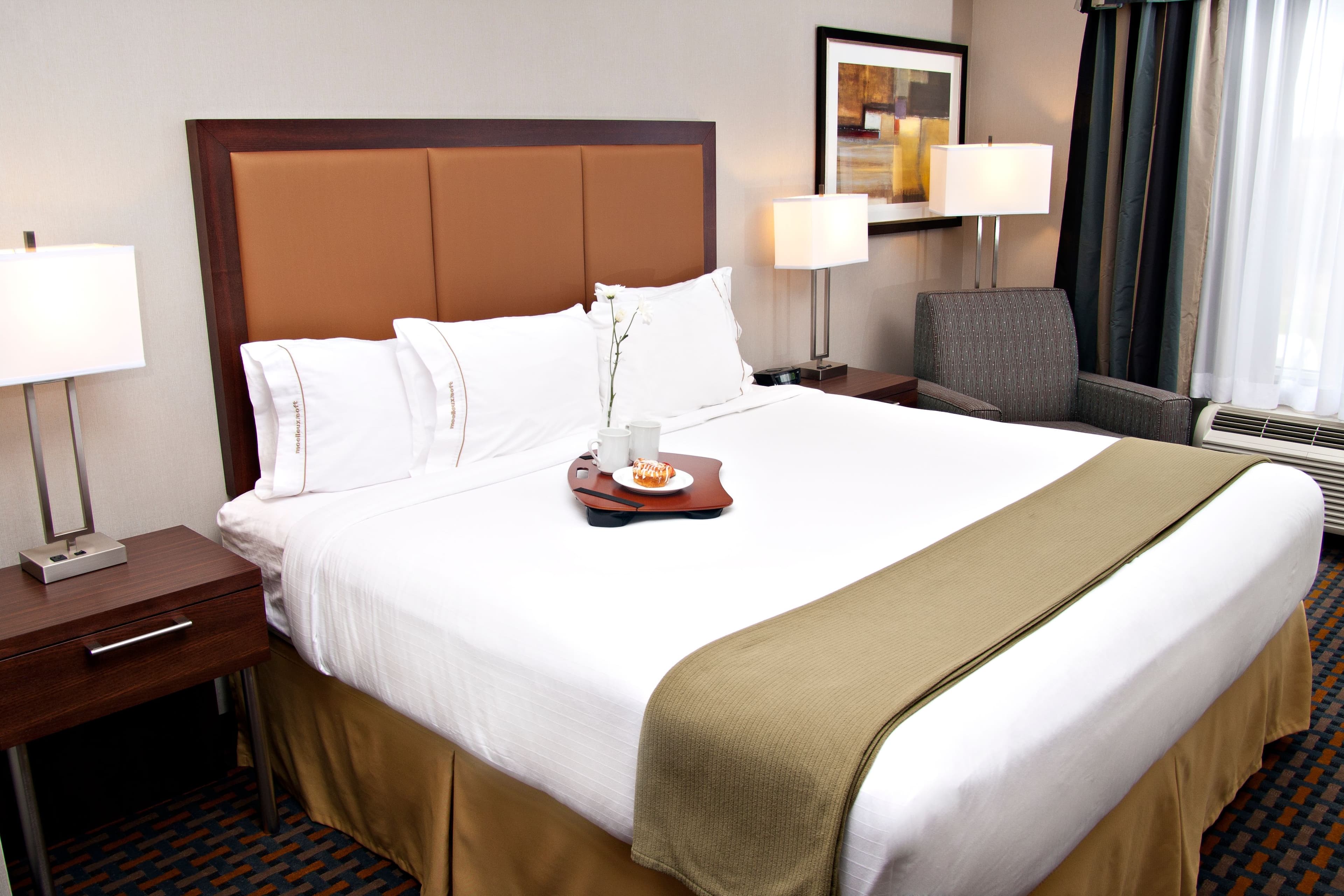 Holiday Inn Express Pembroke — 5
