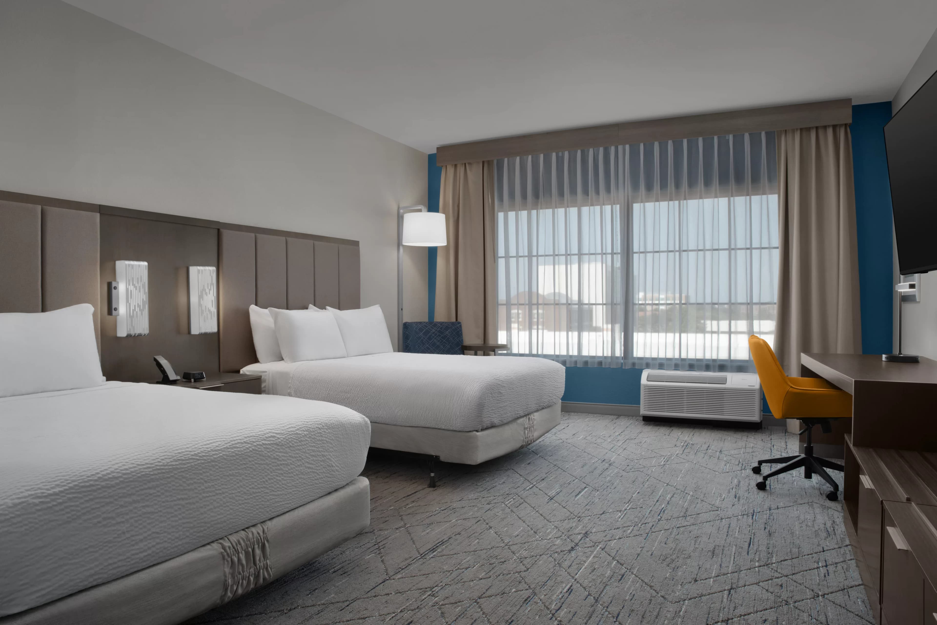 Holiday Inn Express Pensacola Downtown — 46