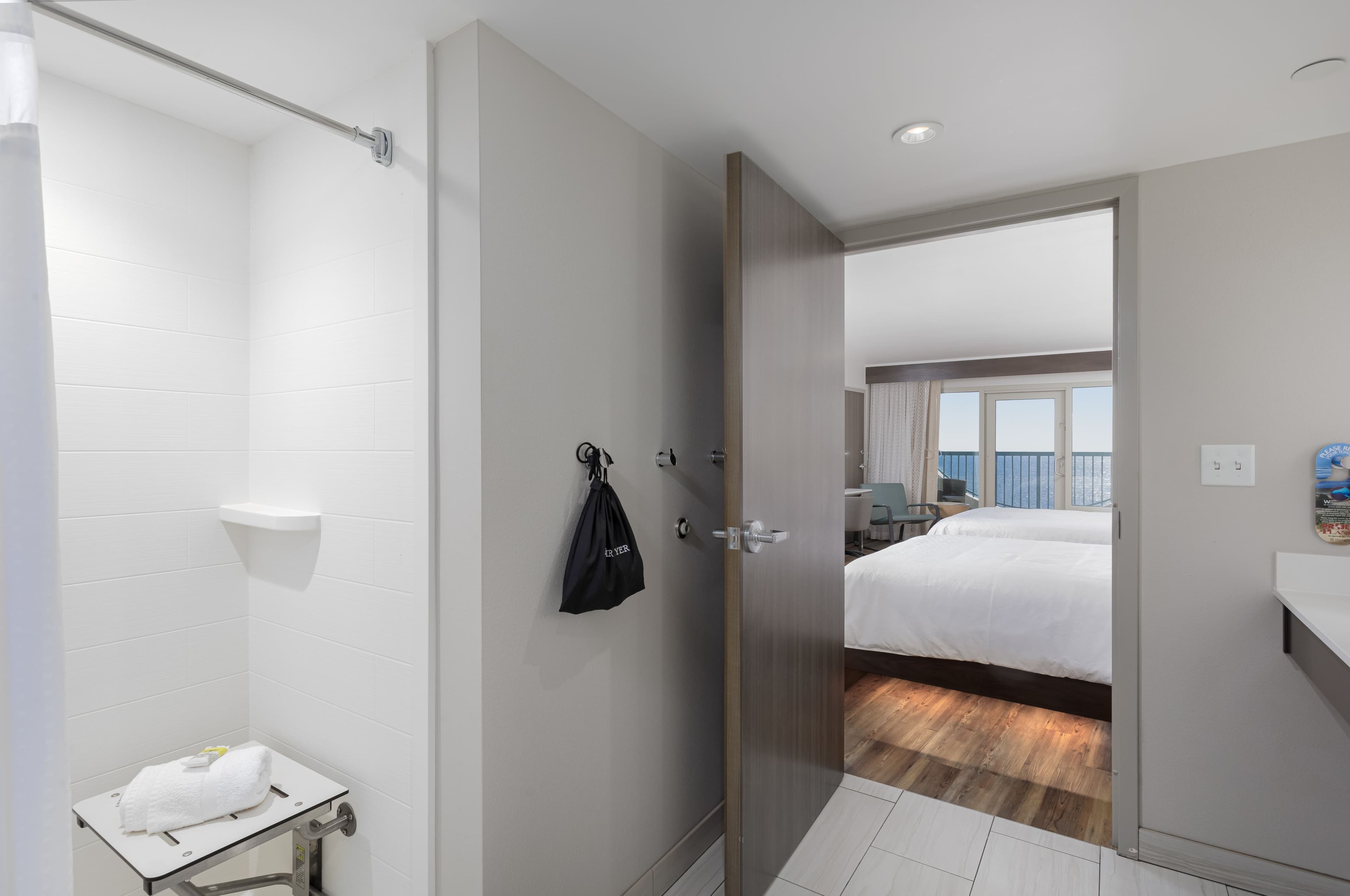 Holiday Inn Express Pensacola Beach — 31