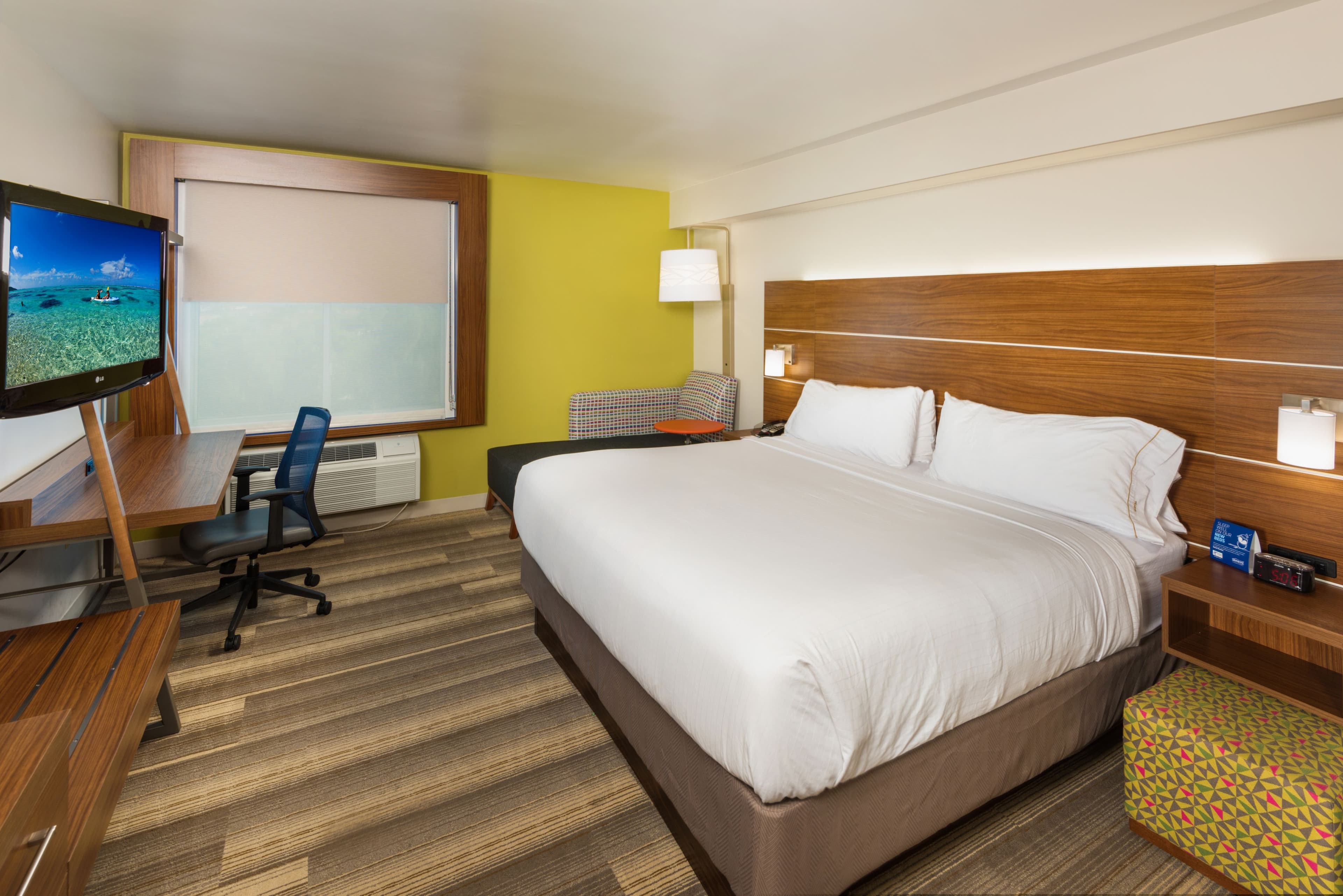 Holiday Inn Express Peoria North - Glendale - Image 2