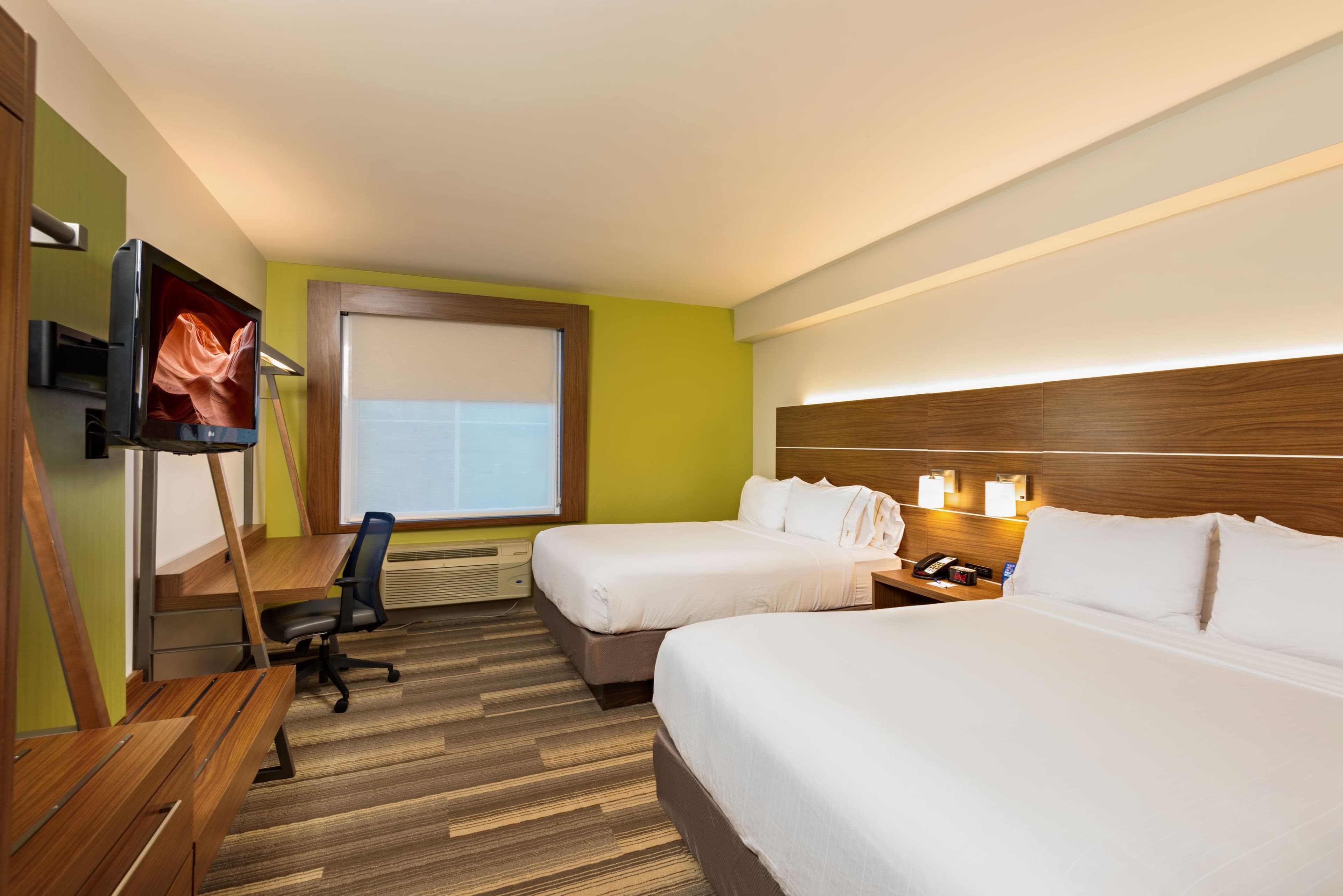 Holiday Inn Express Peoria North - Glendale — 21