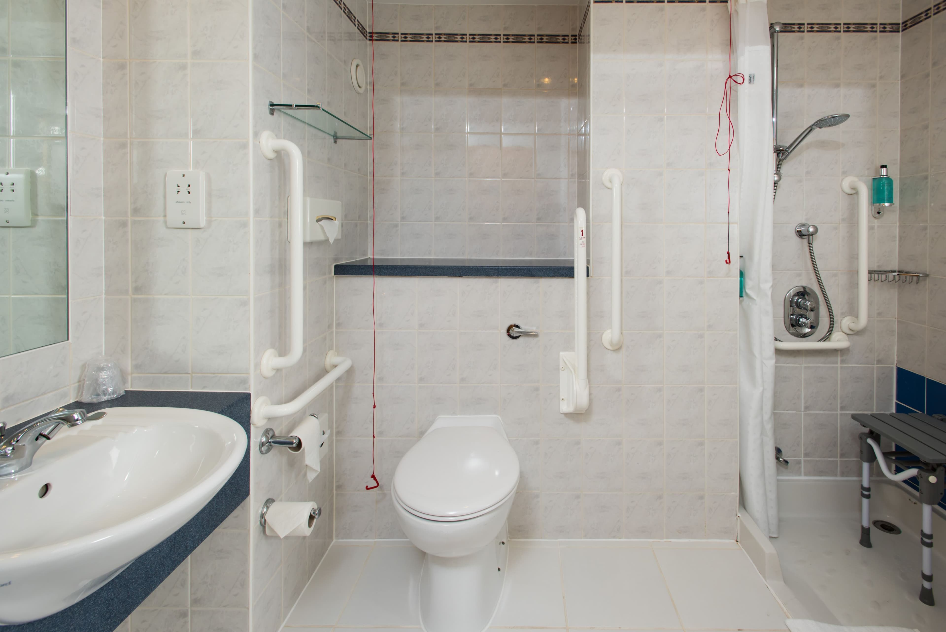 Holiday Inn Express Peterborough — 11