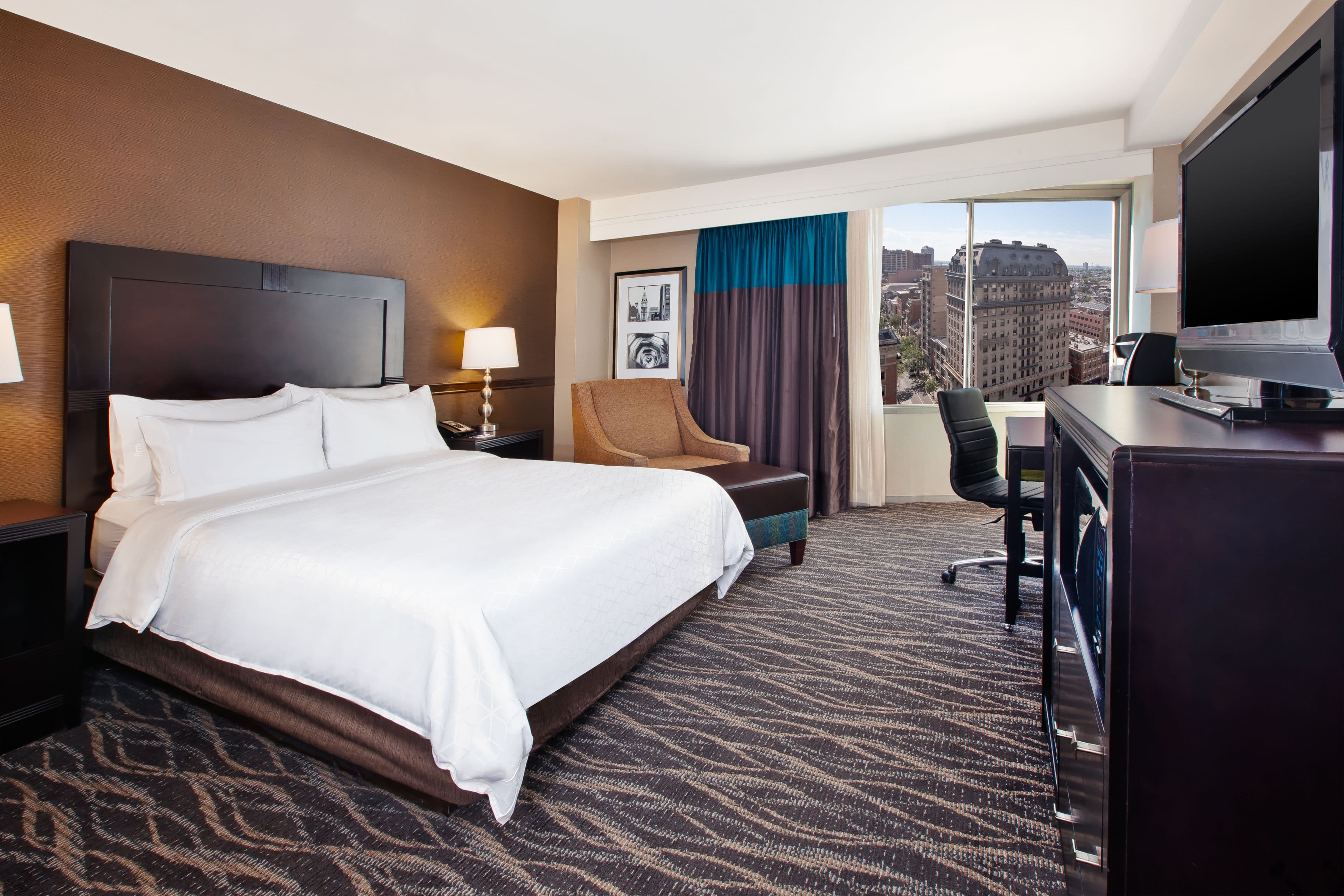 Holiday Inn Express Philadelphia-Midtown — 6