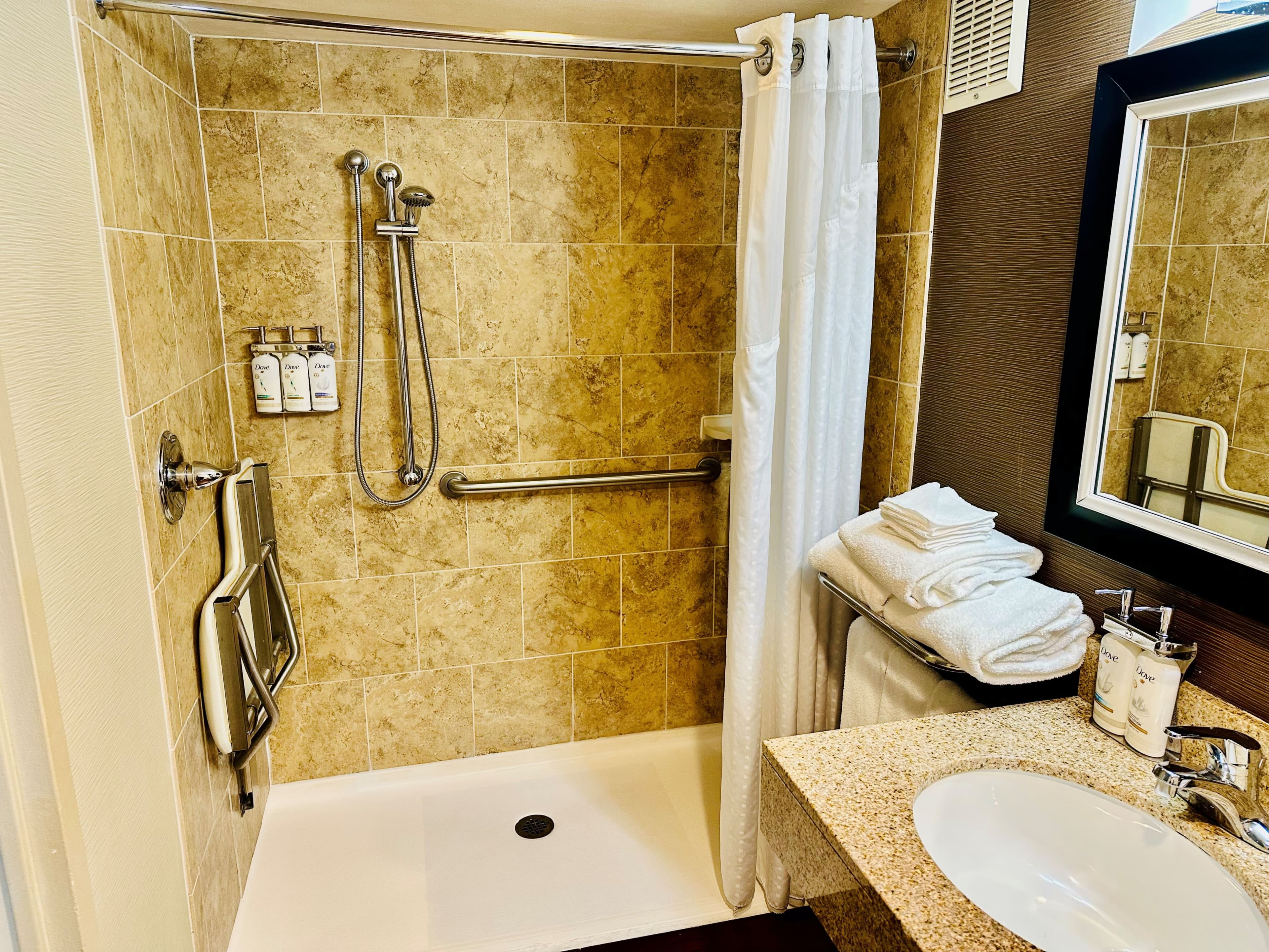 Holiday Inn Express Philadelphia-Midtown — 11