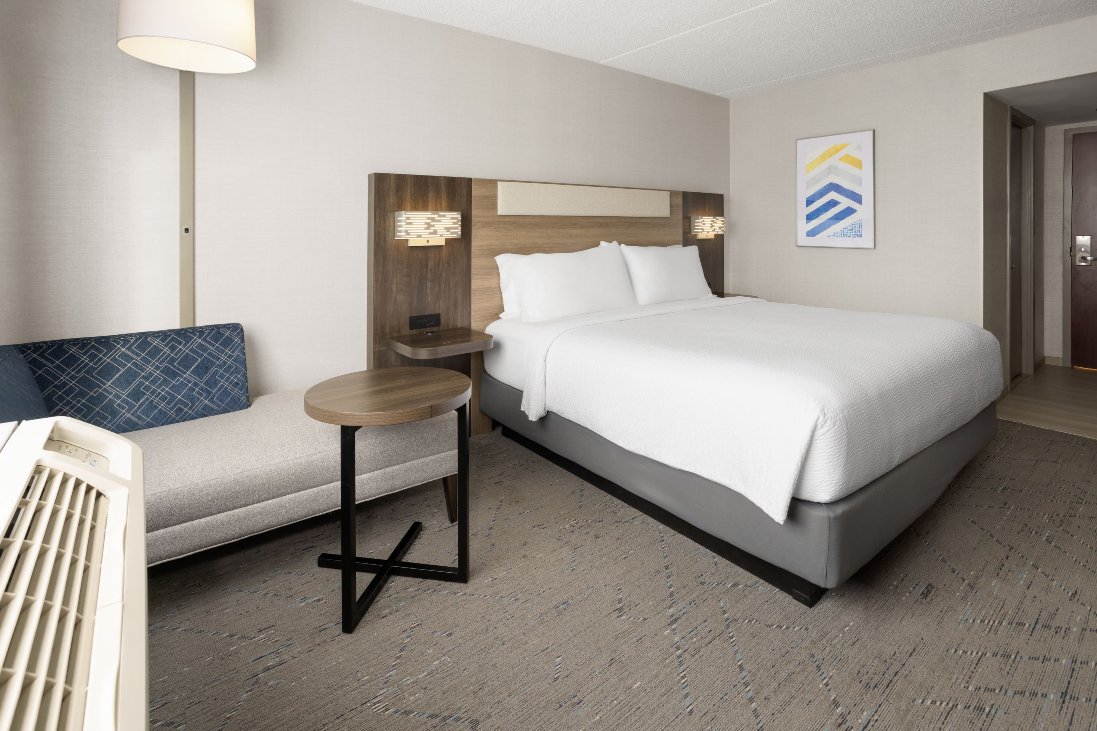 Holiday Inn Express Philadelphia - Penns Landing - Image 4