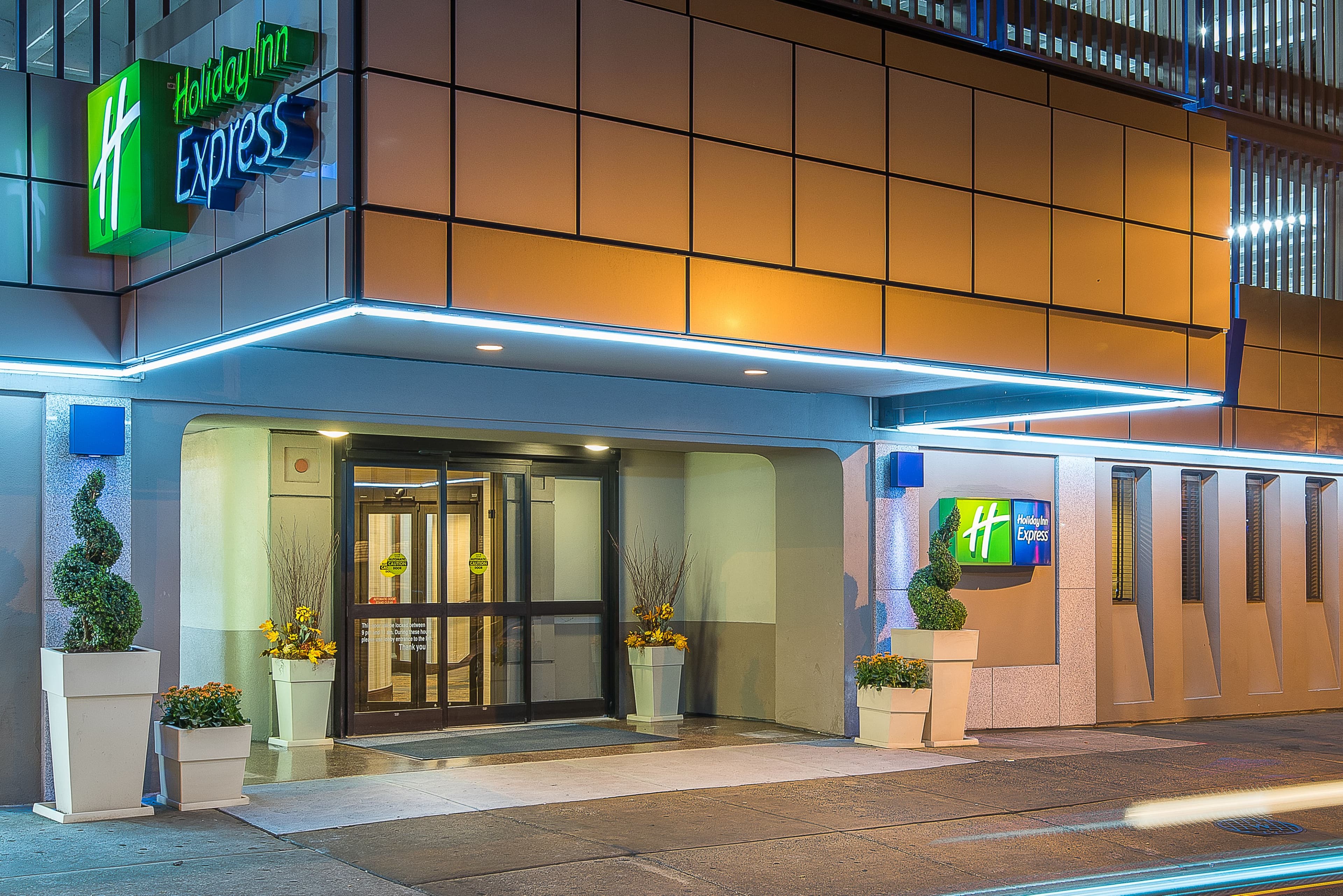 Holiday Inn Express Philadelphia-Midtown - Image 1