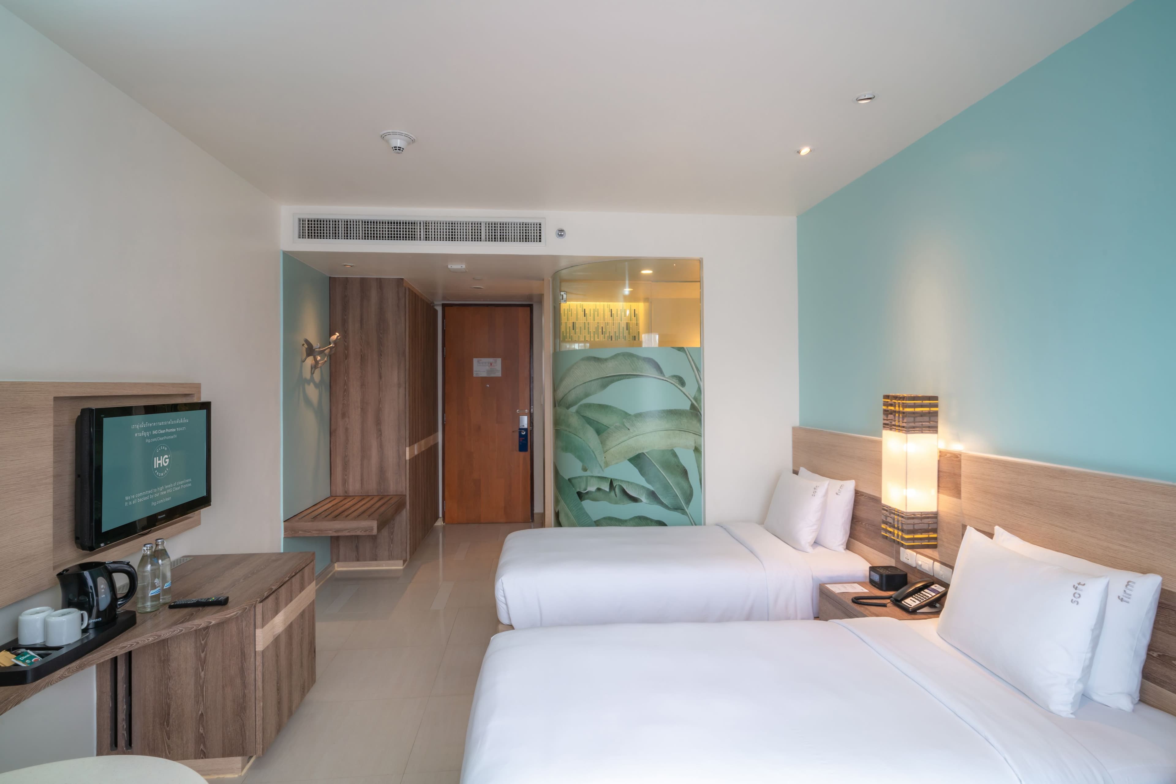 Standard Room With Free Breakfast - Image 8