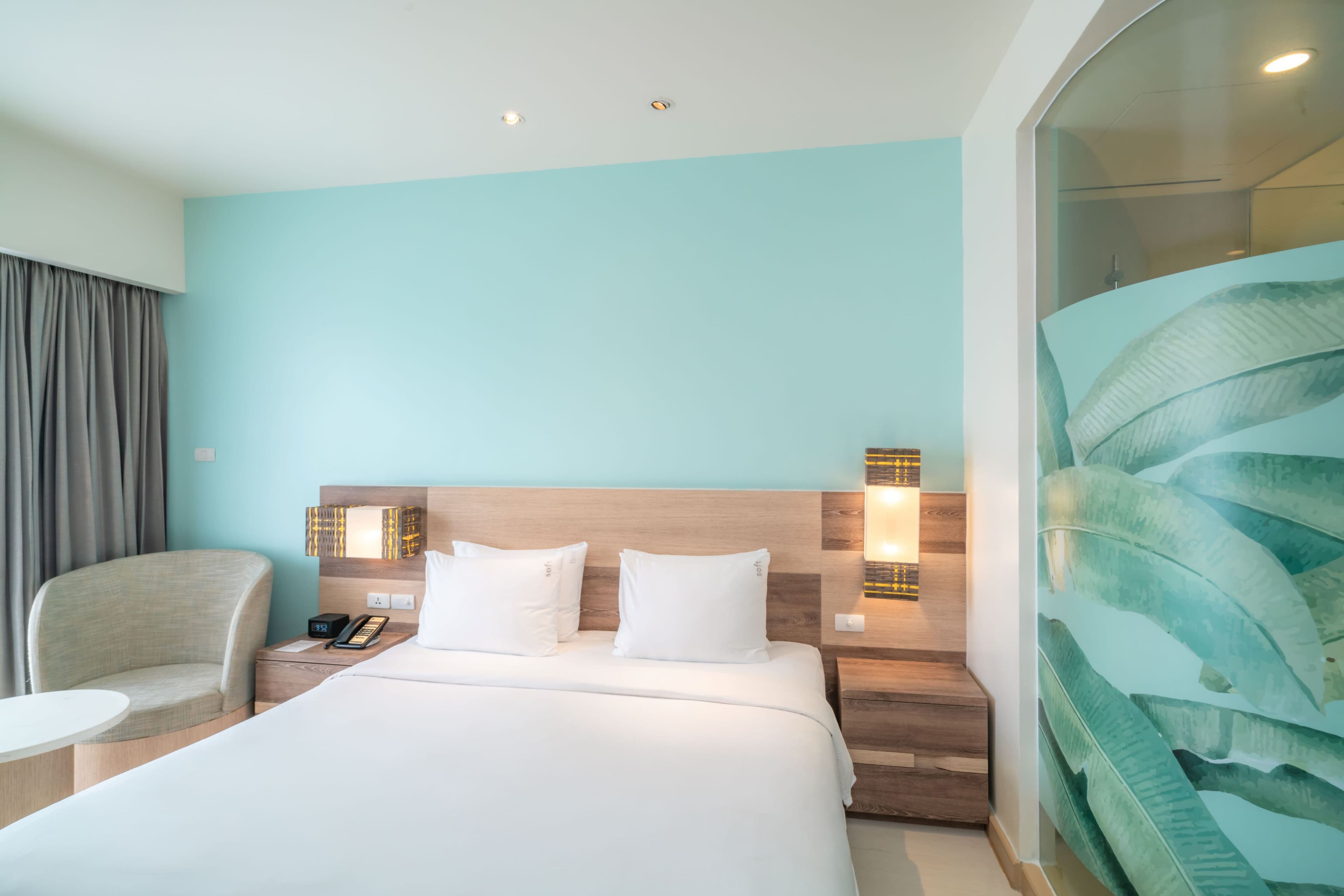 Standard Room With Free Breakfast - Image 9