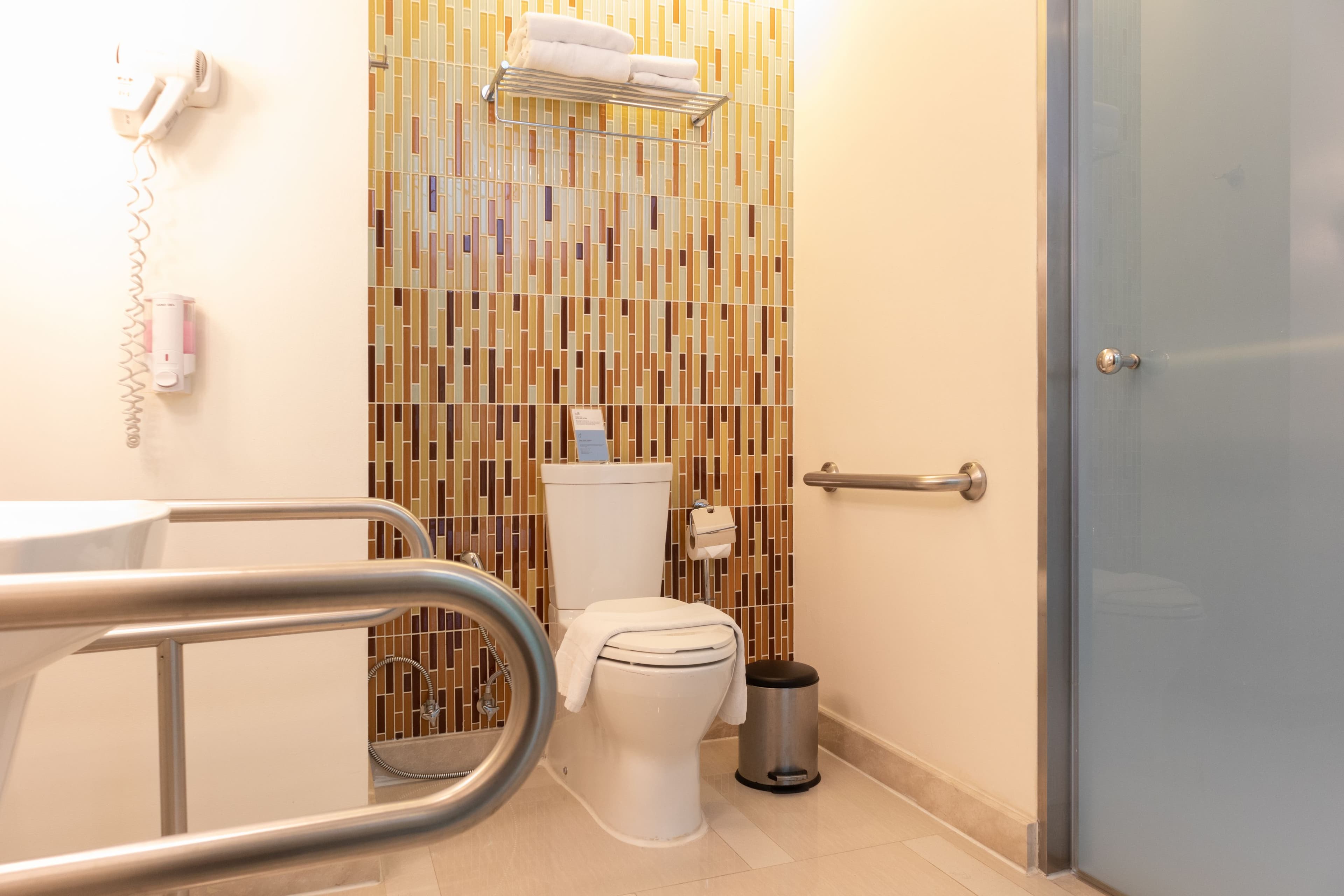 Holiday Inn Express Phuket Patong Beach Central — 30