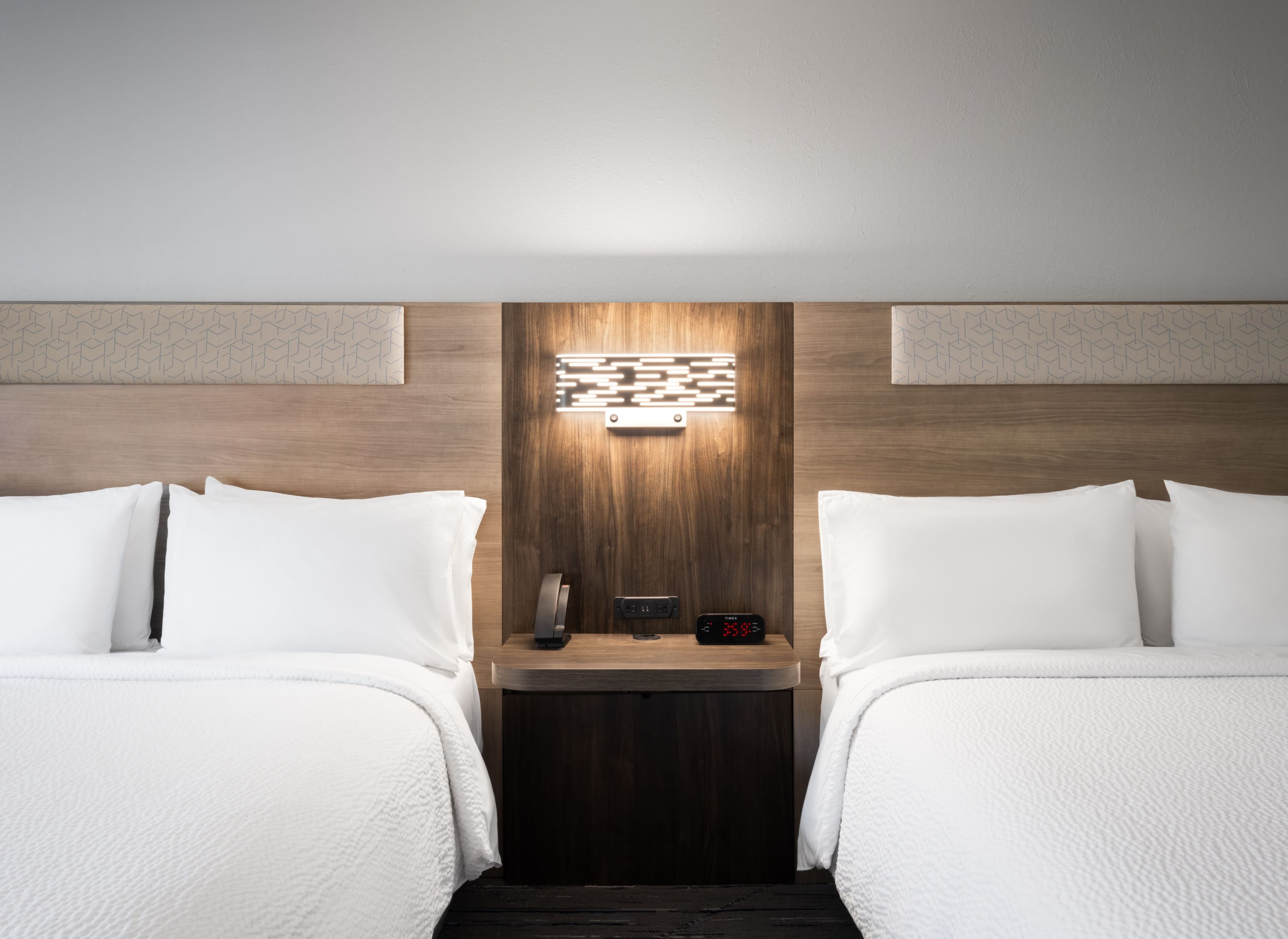 Holiday Inn Express Indianapolis Airport — 28