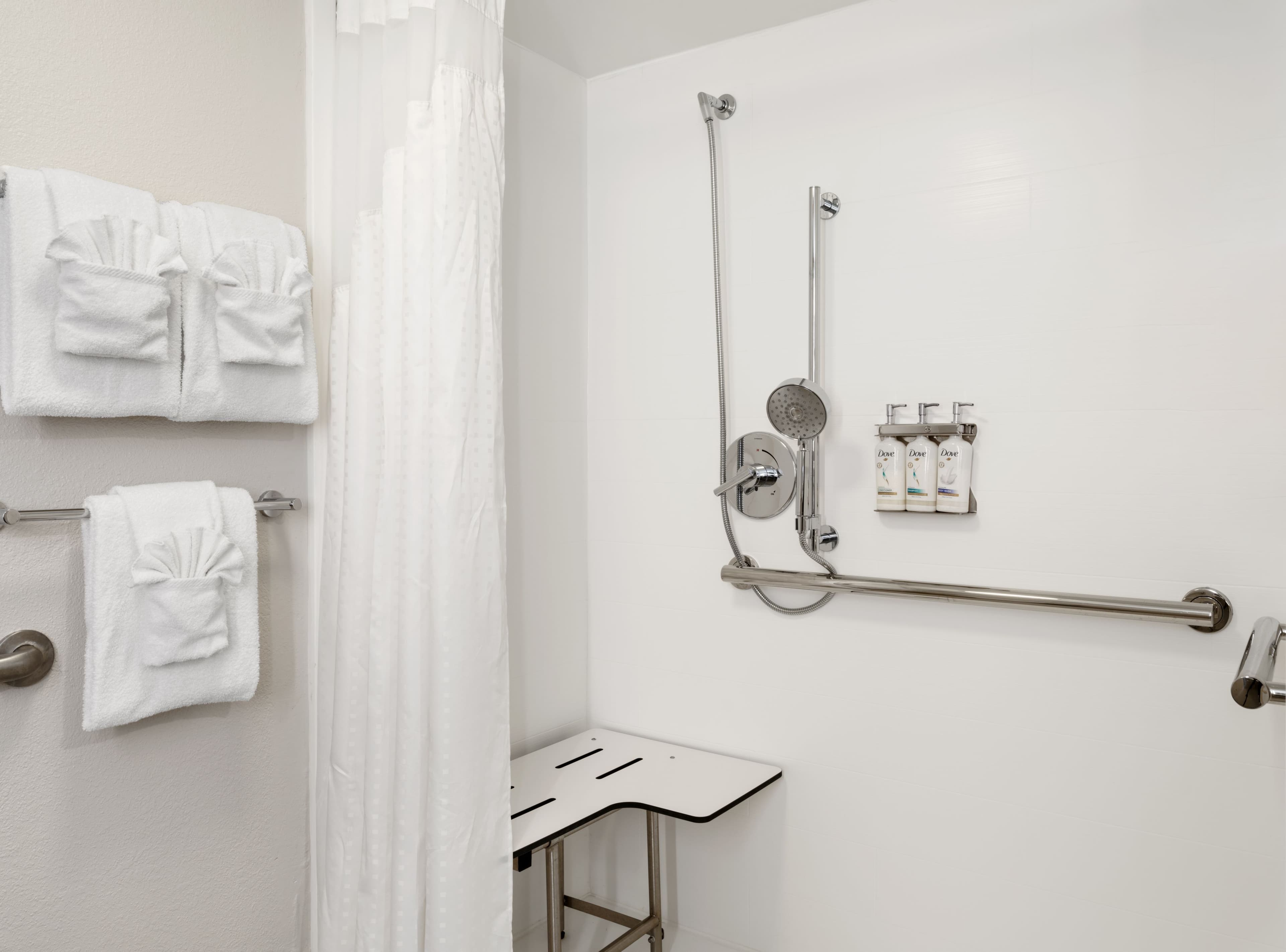 Holiday Inn Express Indianapolis Airport — 20