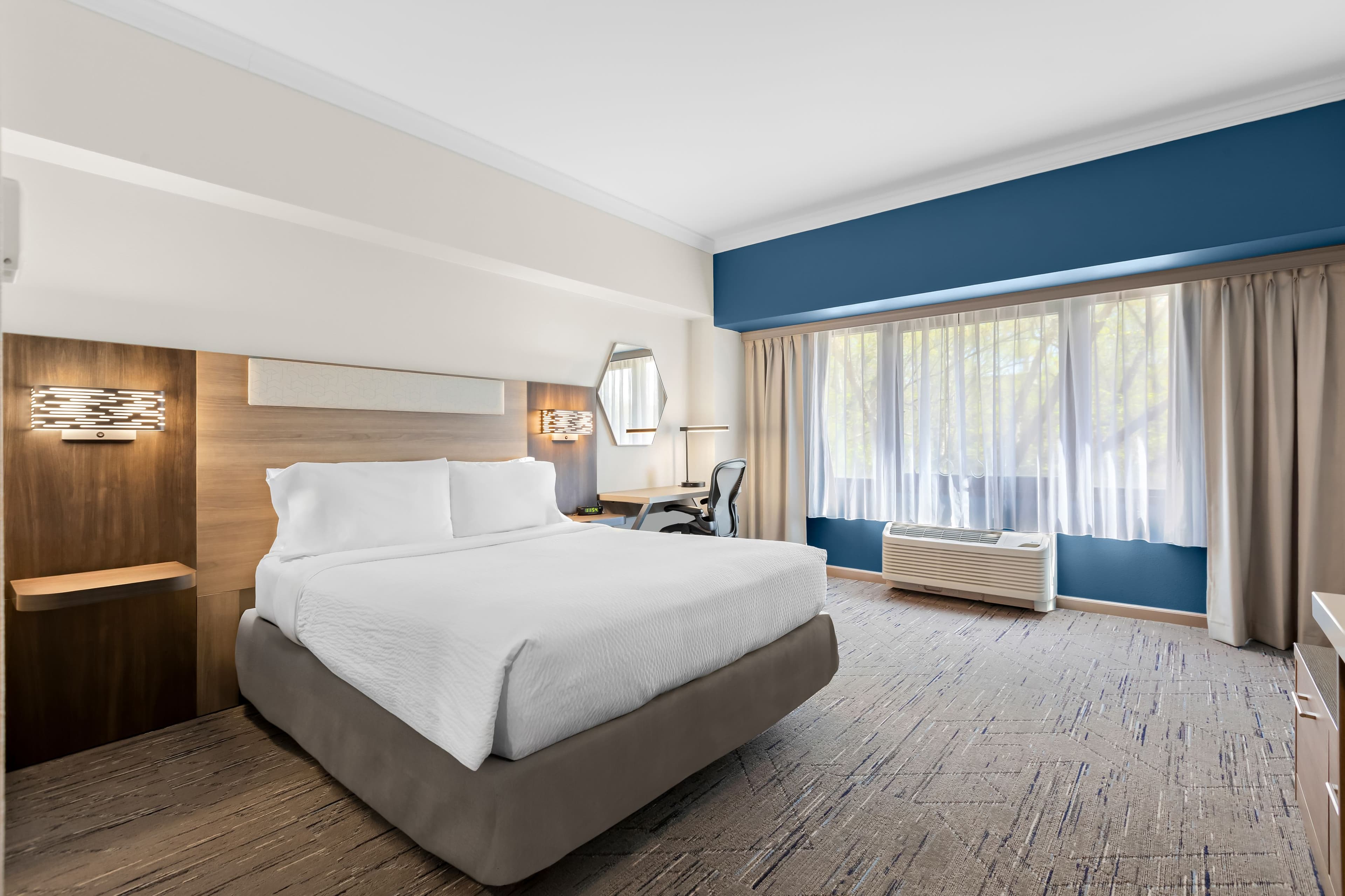 Holiday Inn Express Princeton Southeast — 11