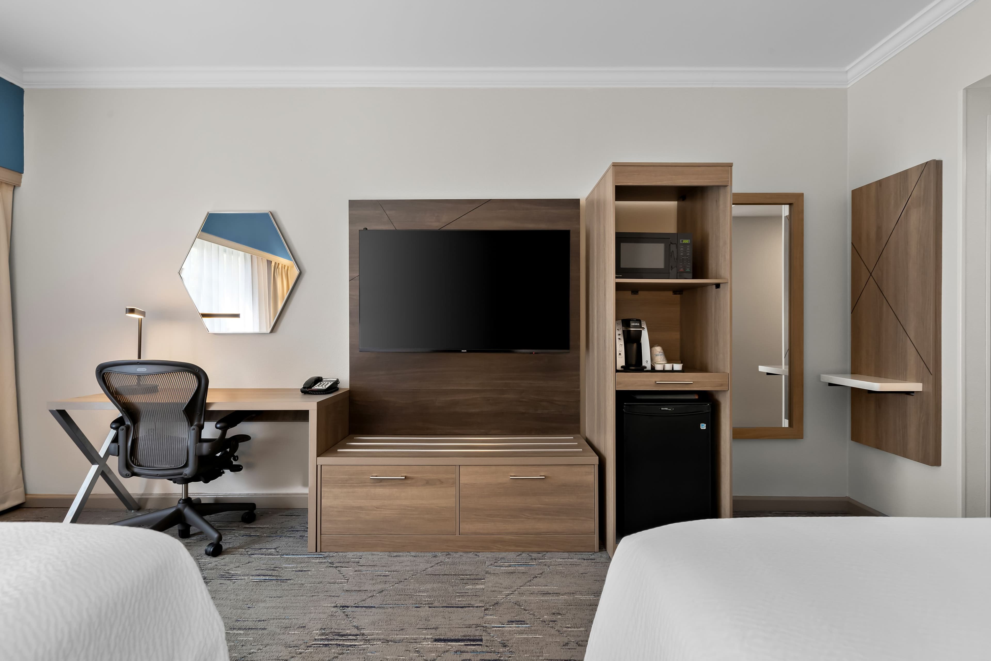 Holiday Inn Express Princeton Southeast — 20