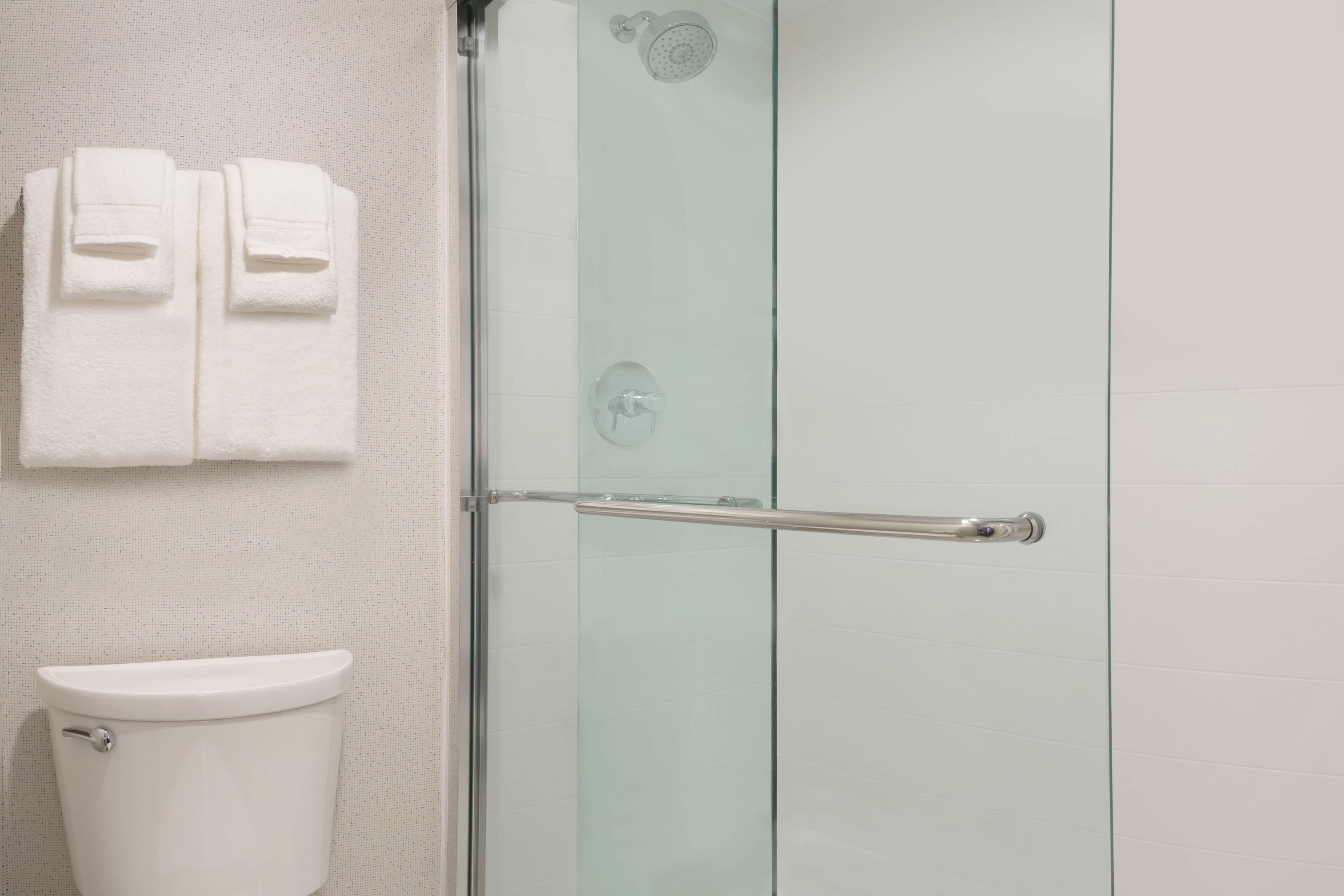 Holiday Inn Express Plattsburgh — 9
