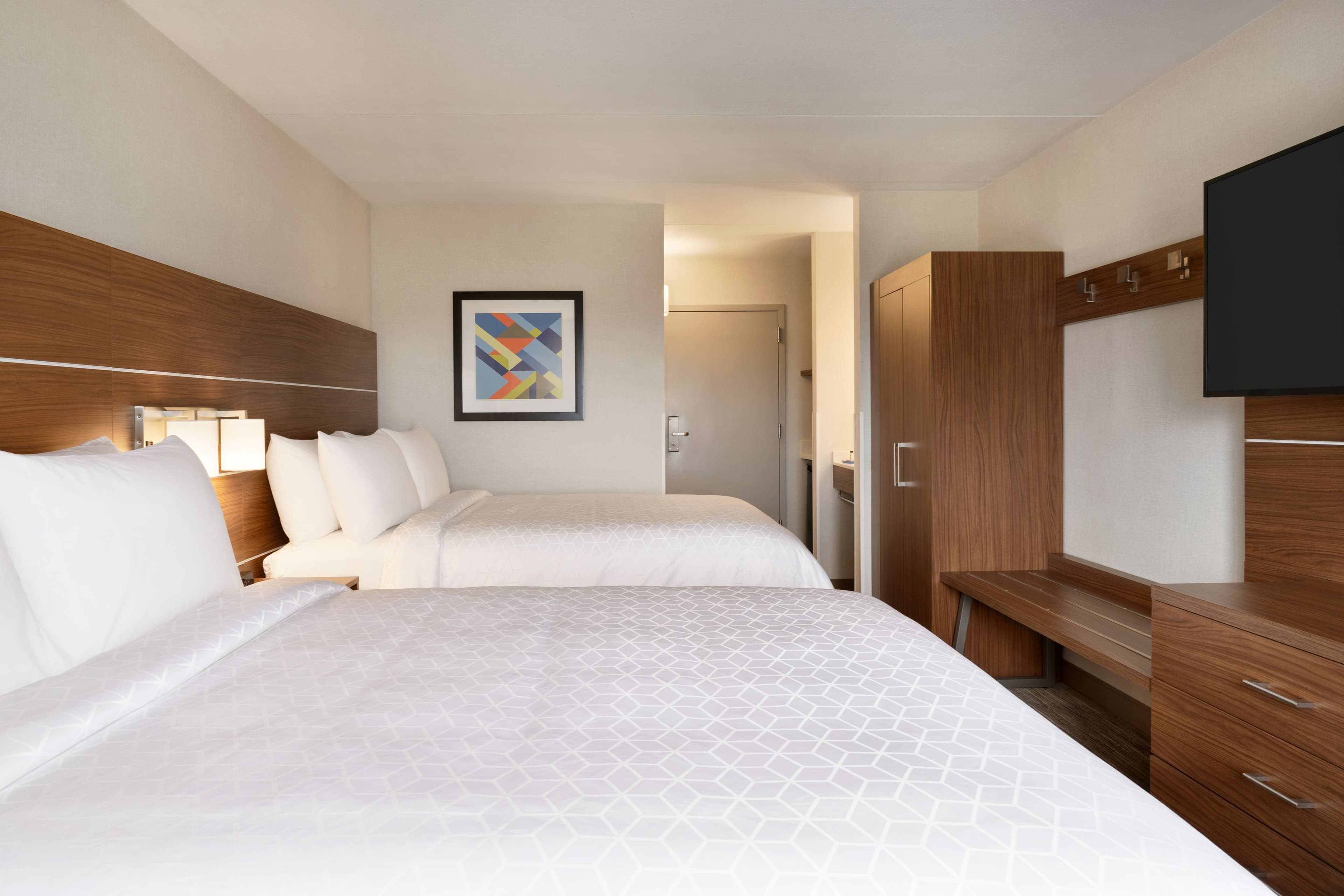 Holiday Inn Express Plattsburgh — 17
