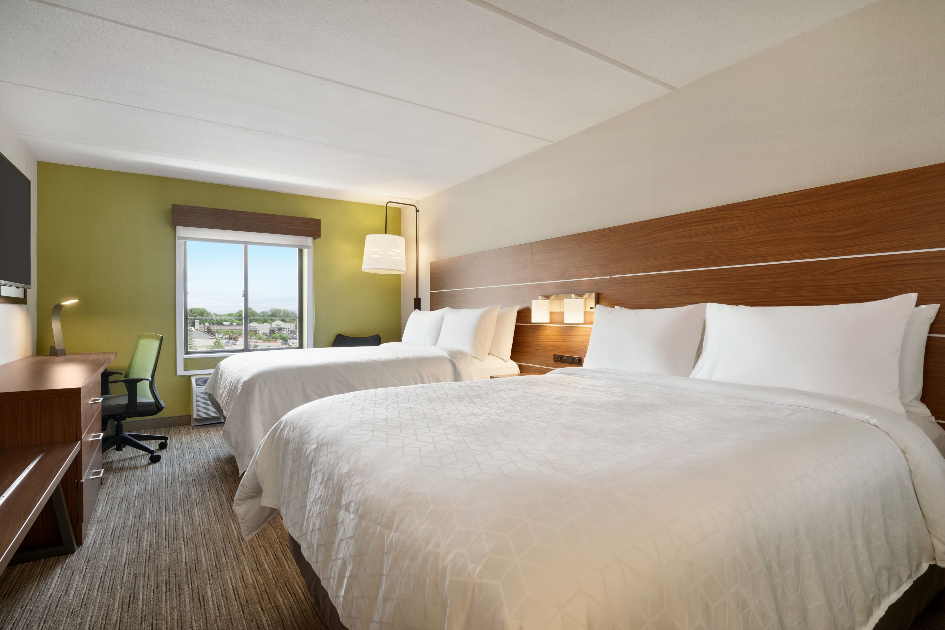 Holiday Inn Express Plattsburgh — 18
