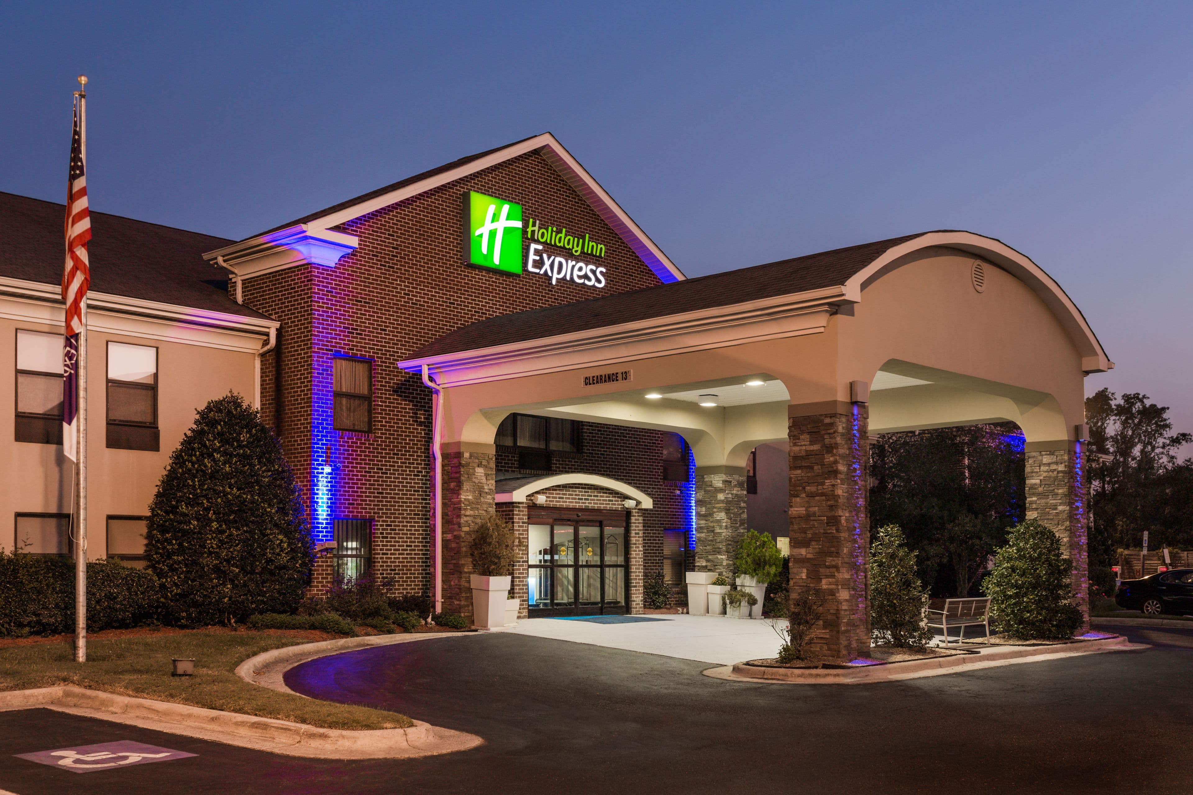 Holiday Inn Express Plymouth - Image 1