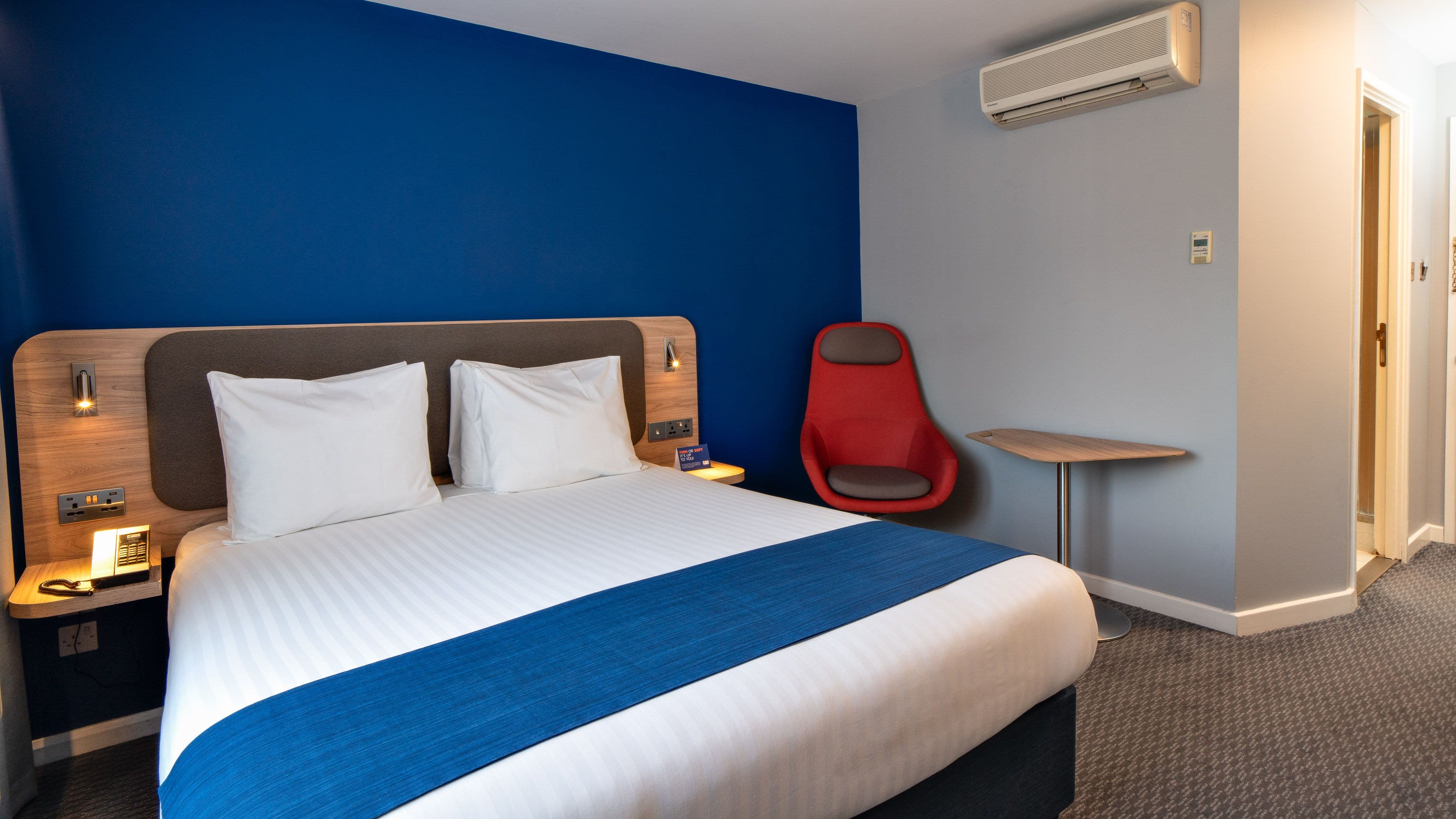 Holiday Inn Express Poole — 14