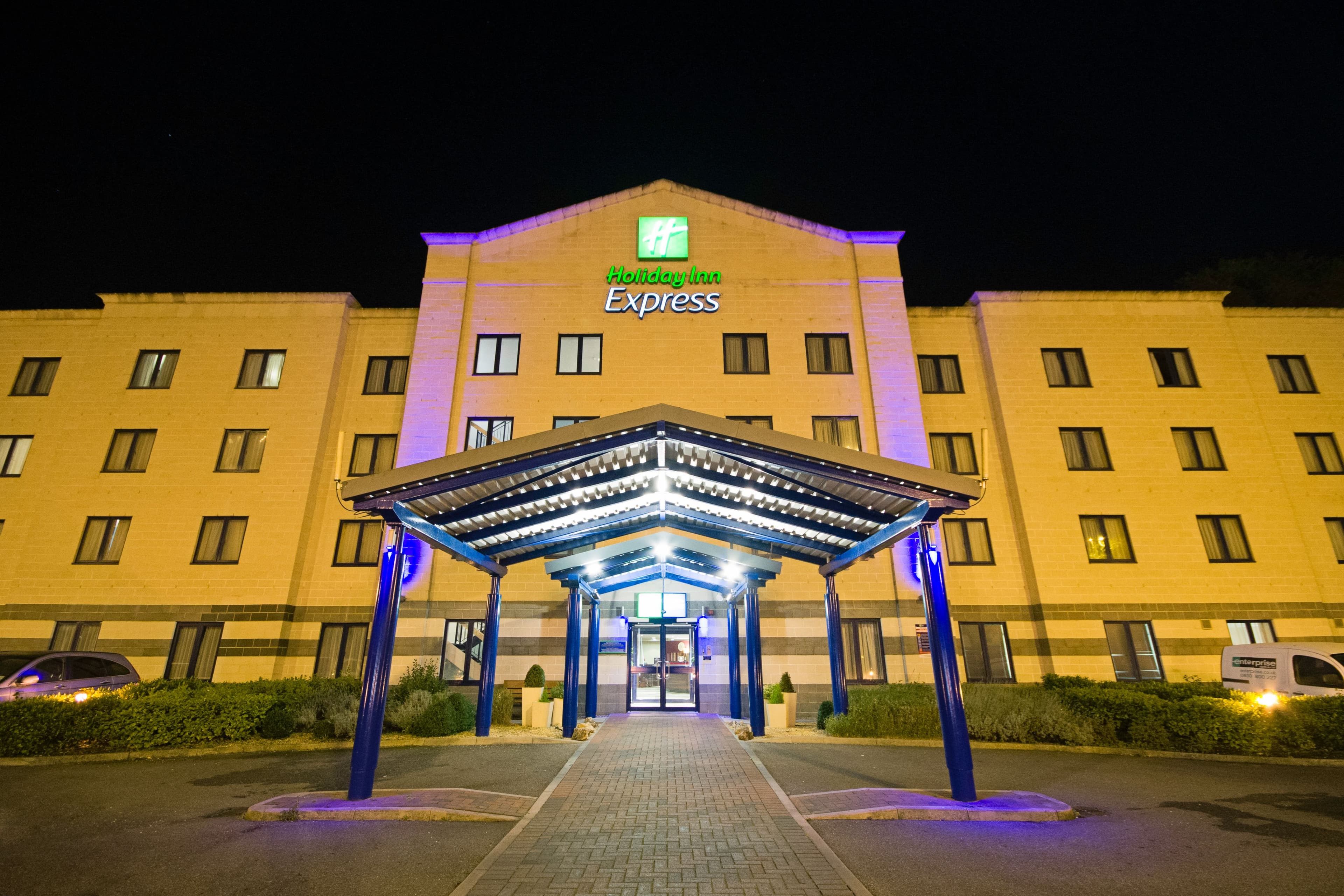 Holiday Inn Express Poole - Image 1