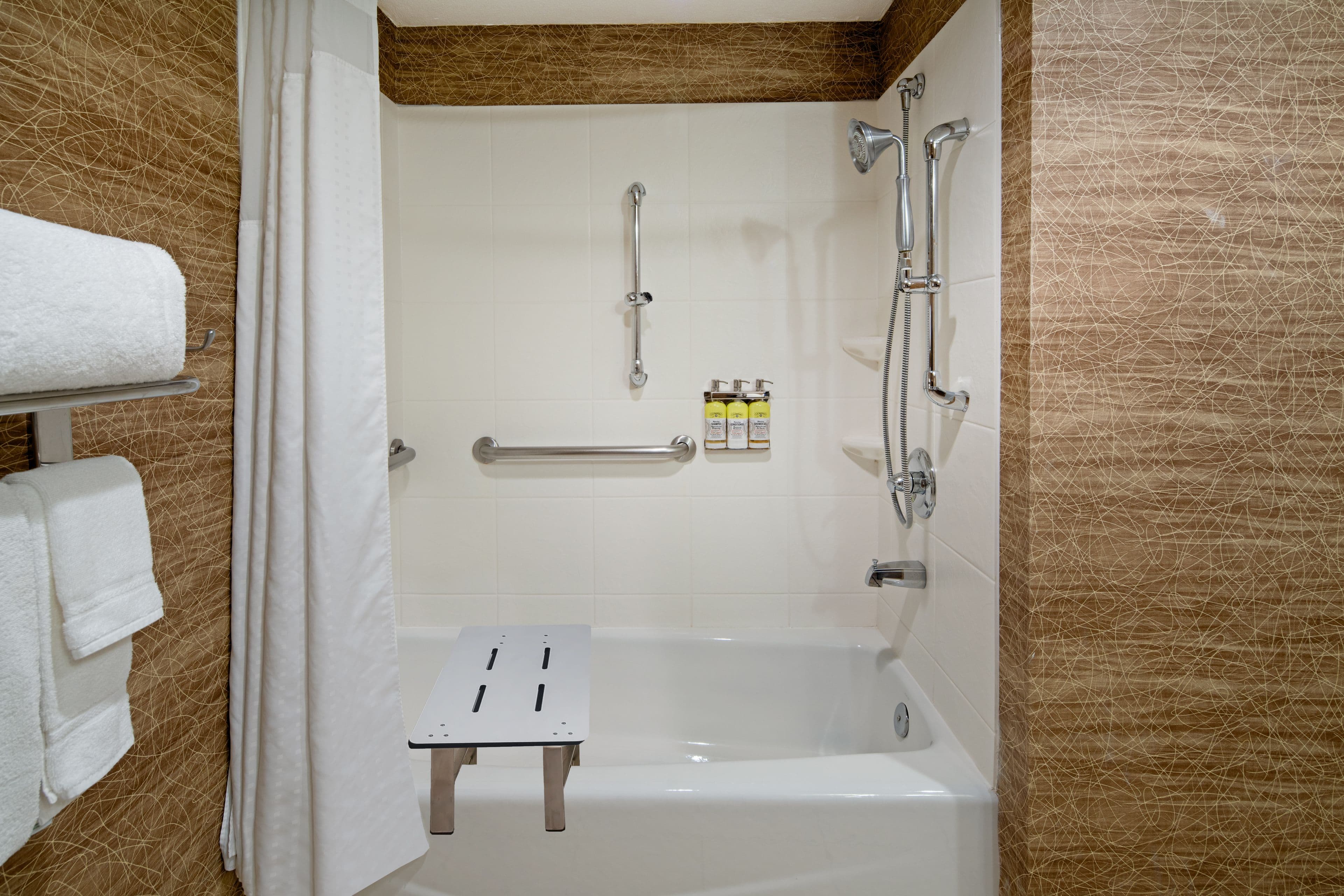 Holiday Inn Express Port Hueneme — 8