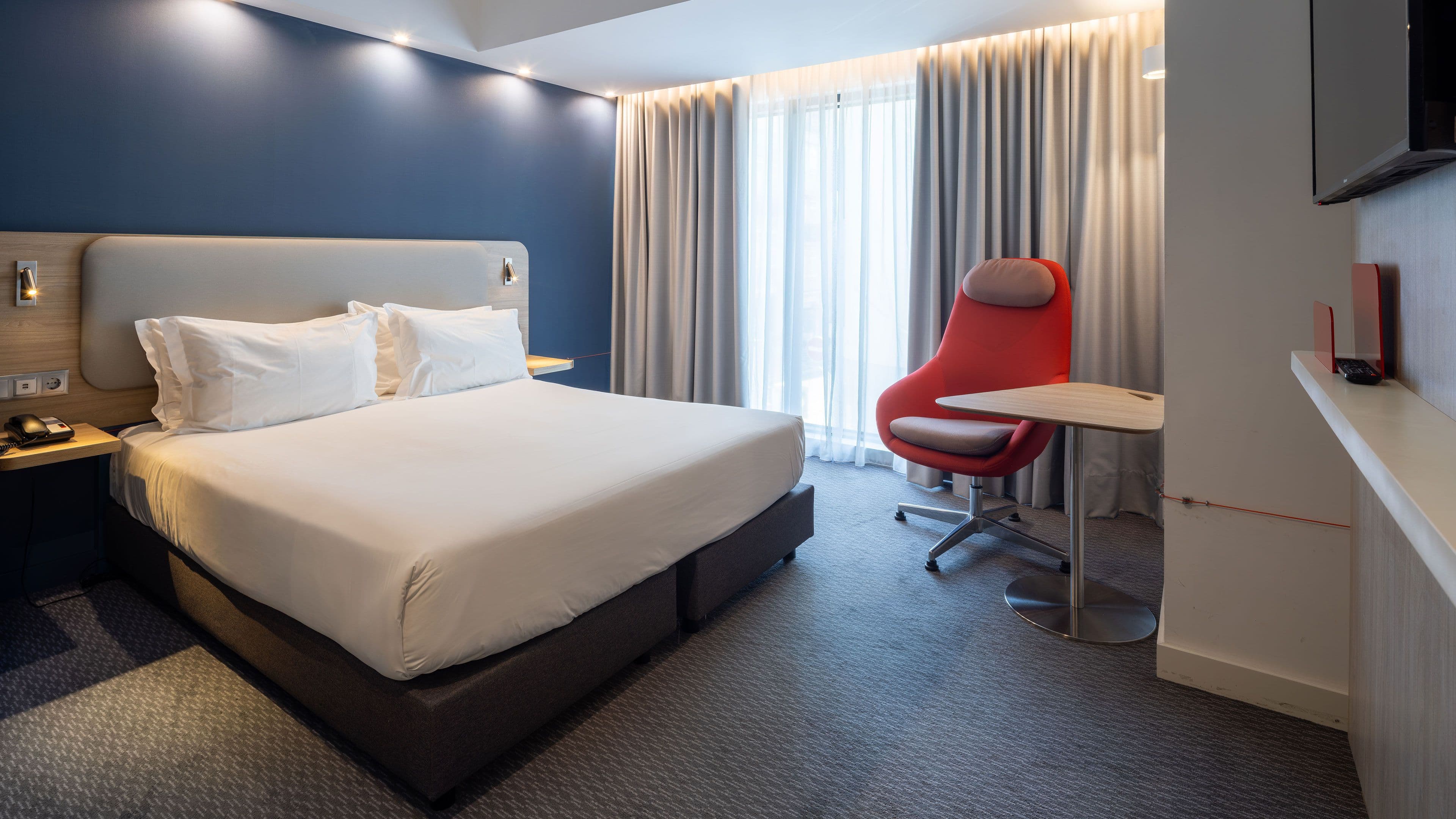 Holiday Inn Express Porto City Centre — 11