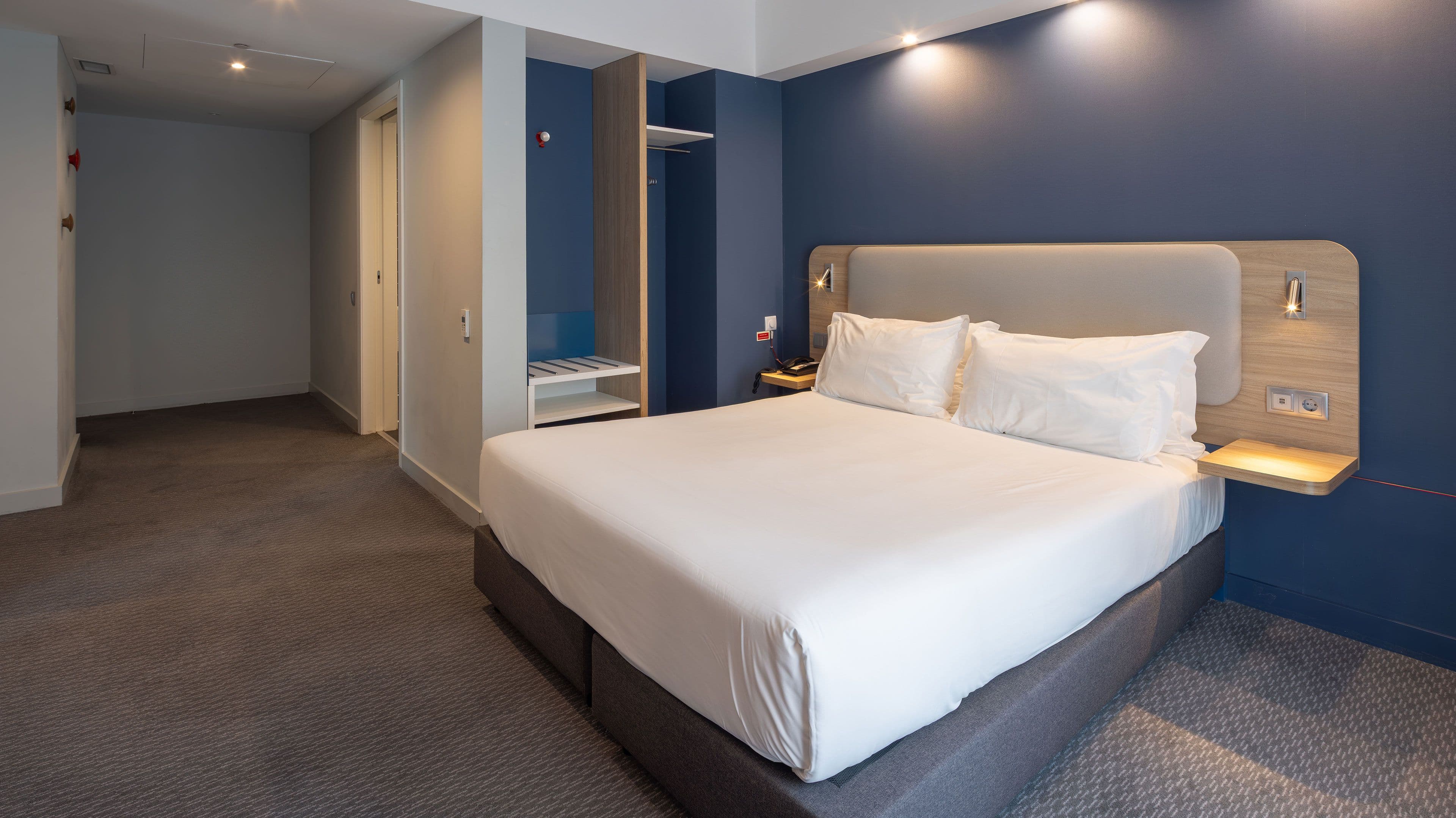 Holiday Inn Express Porto City Centre — 13