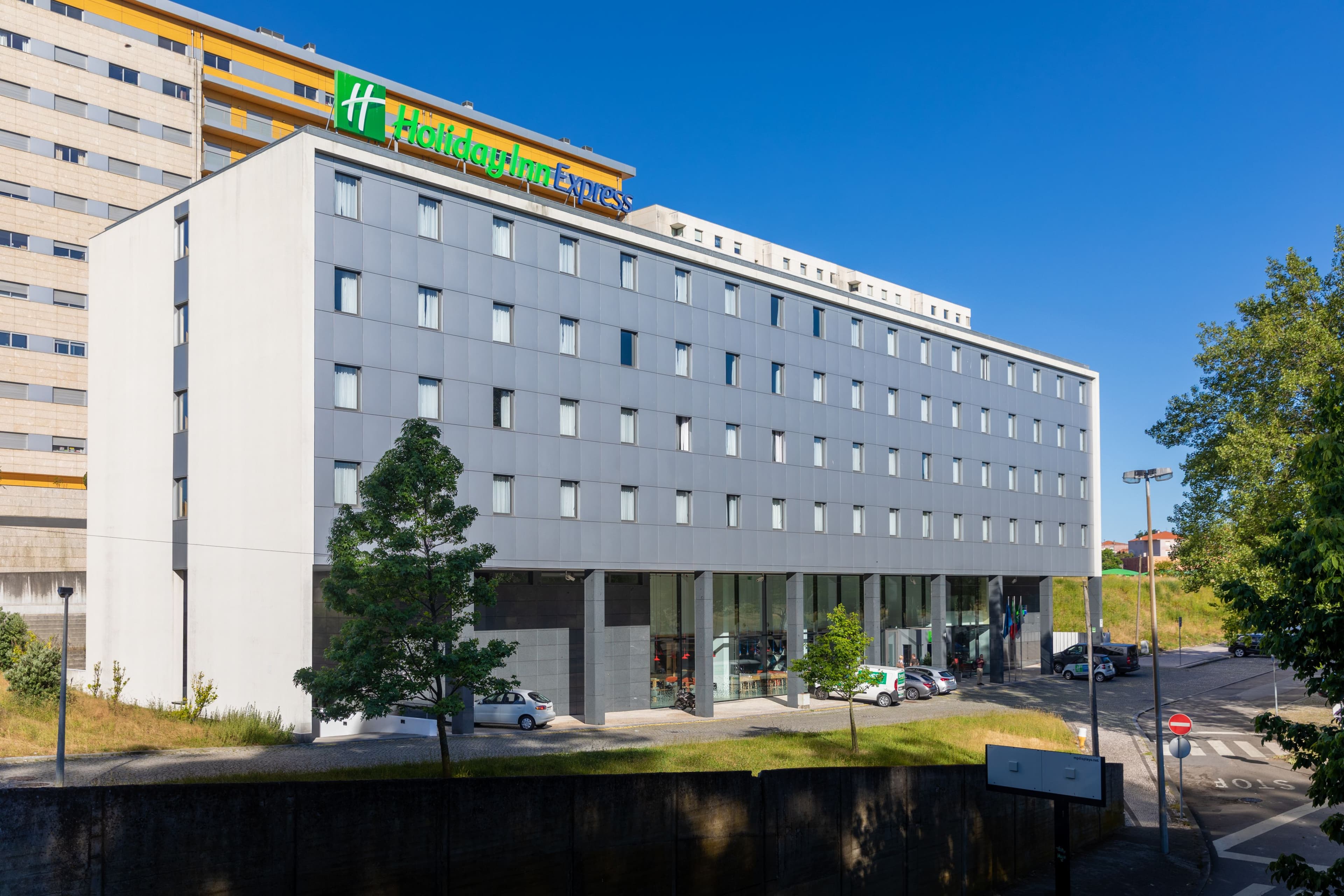 Holiday Inn Express Porto - Exponor - Image 1