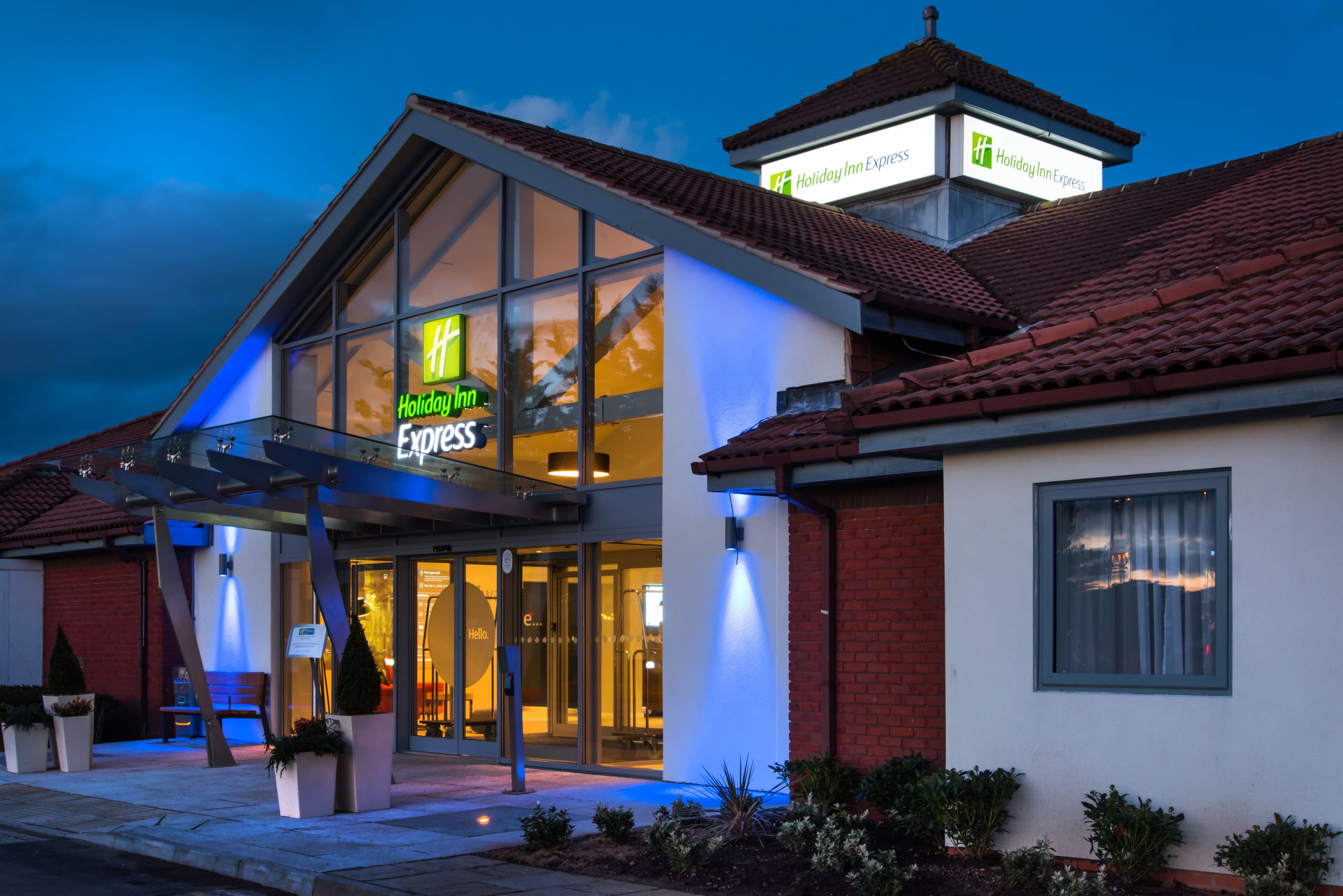 Holiday Inn Express Portsmouth - North - Image 1