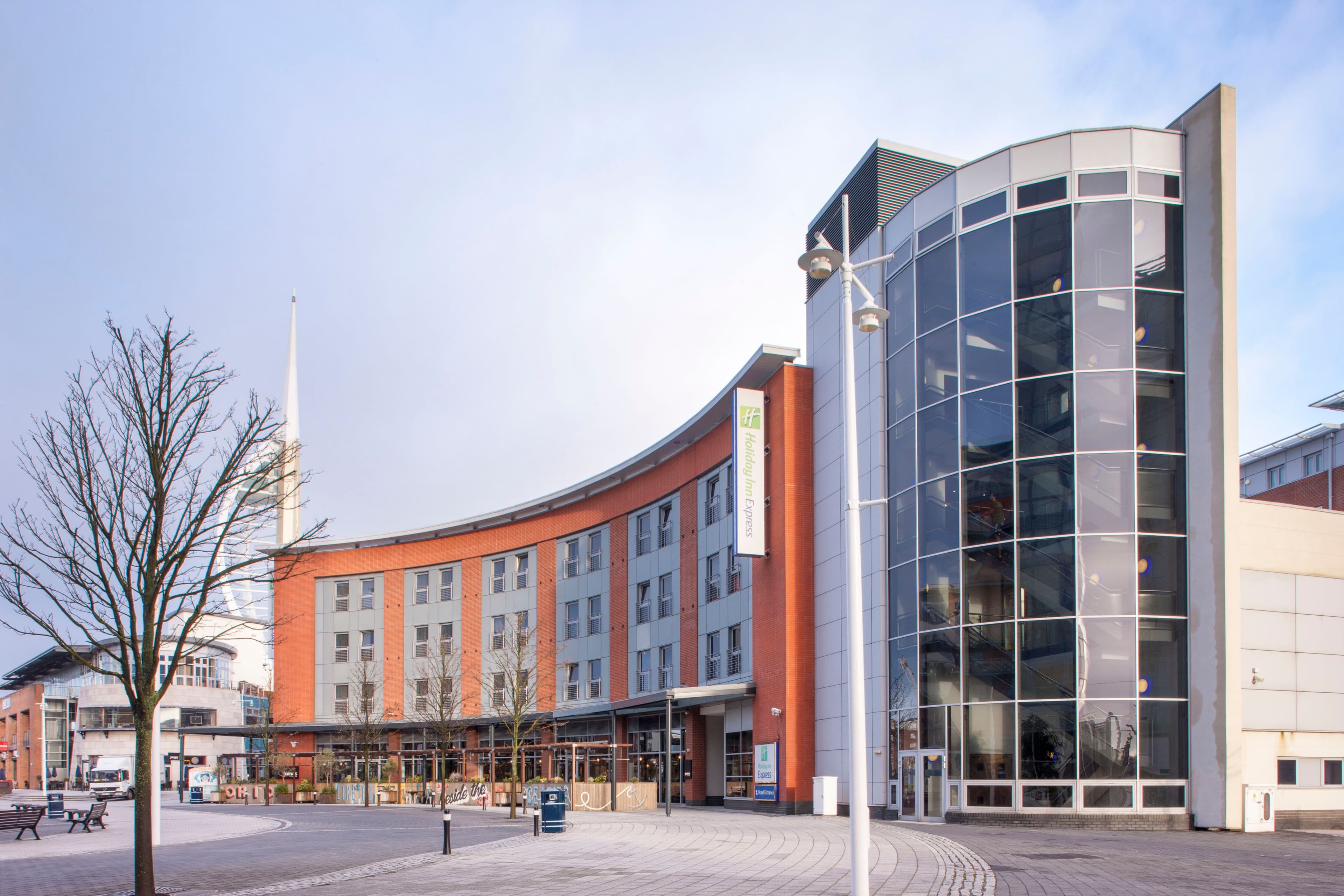 Holiday Inn Express Portsmouth - Gunwharf Quays - Image 1