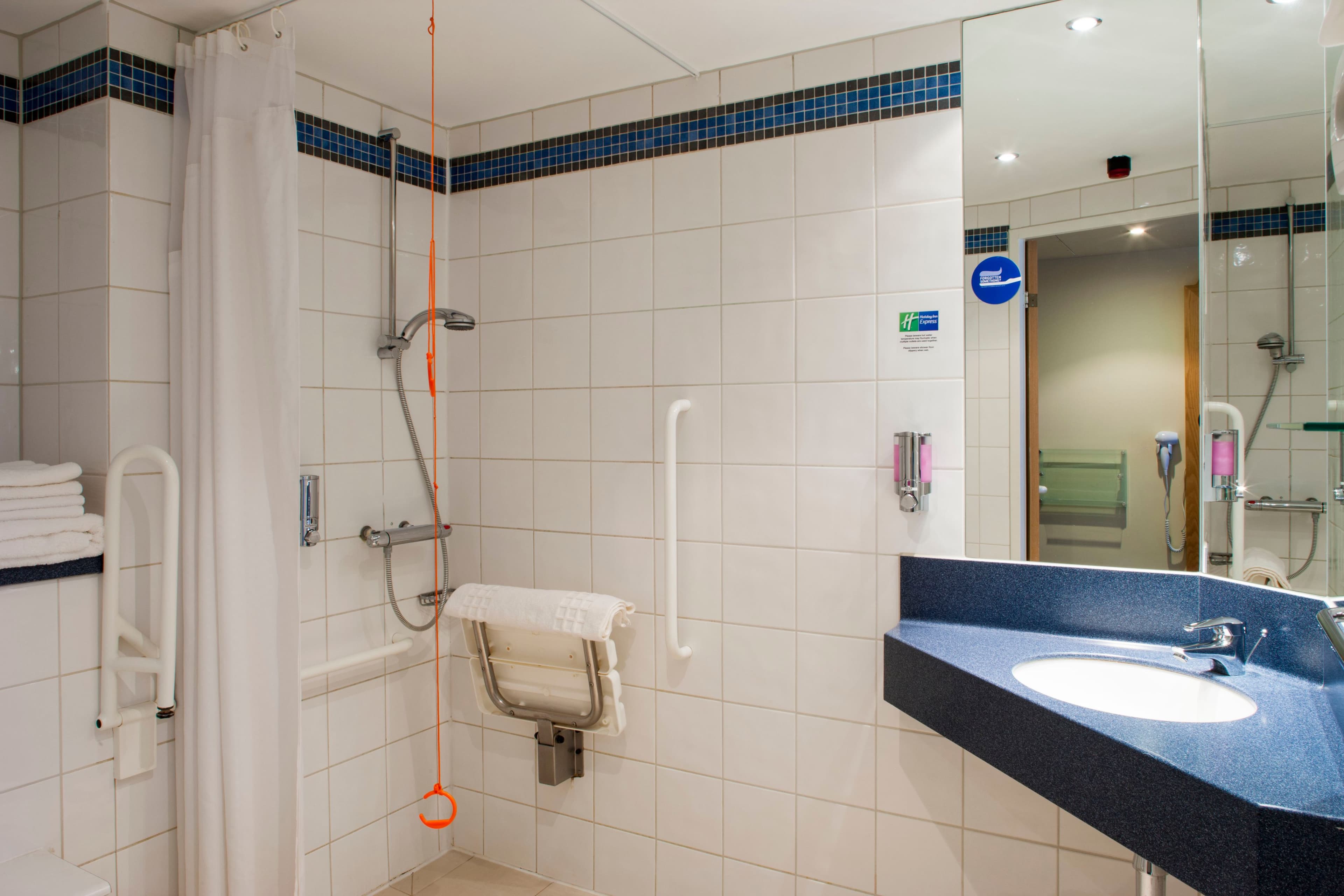 Holiday Inn Express Portsmouth - Gunwharf Quays — 14