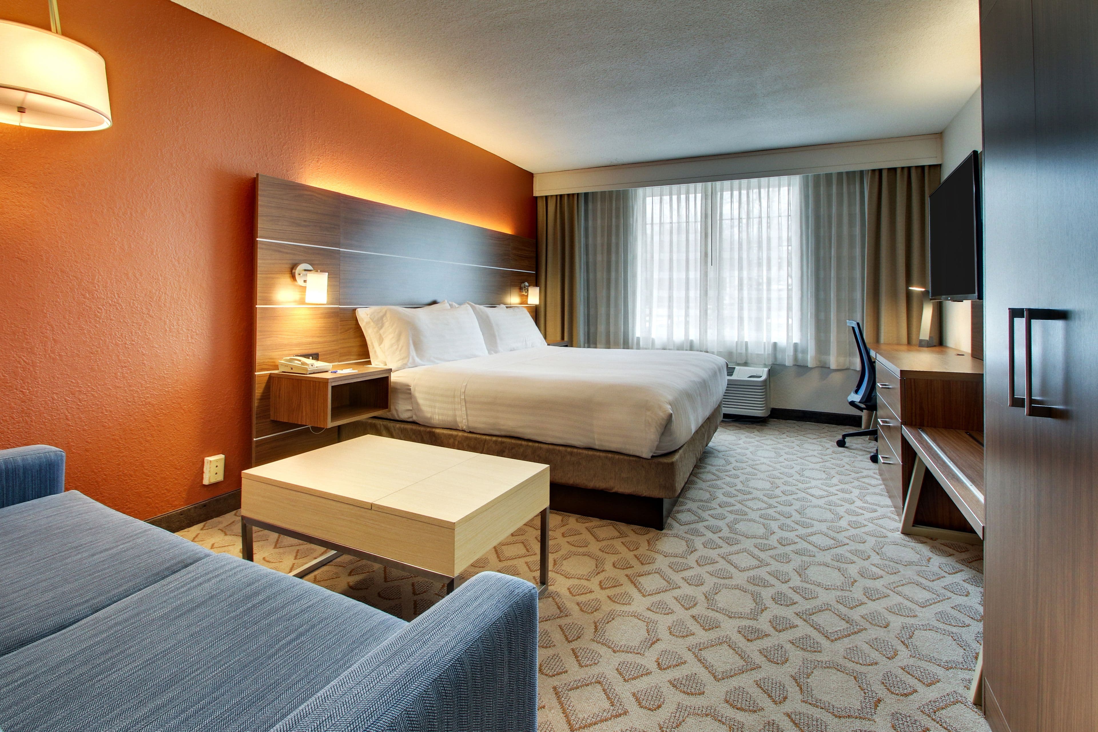 Holiday Inn Express Poughkeepsie - Image 5