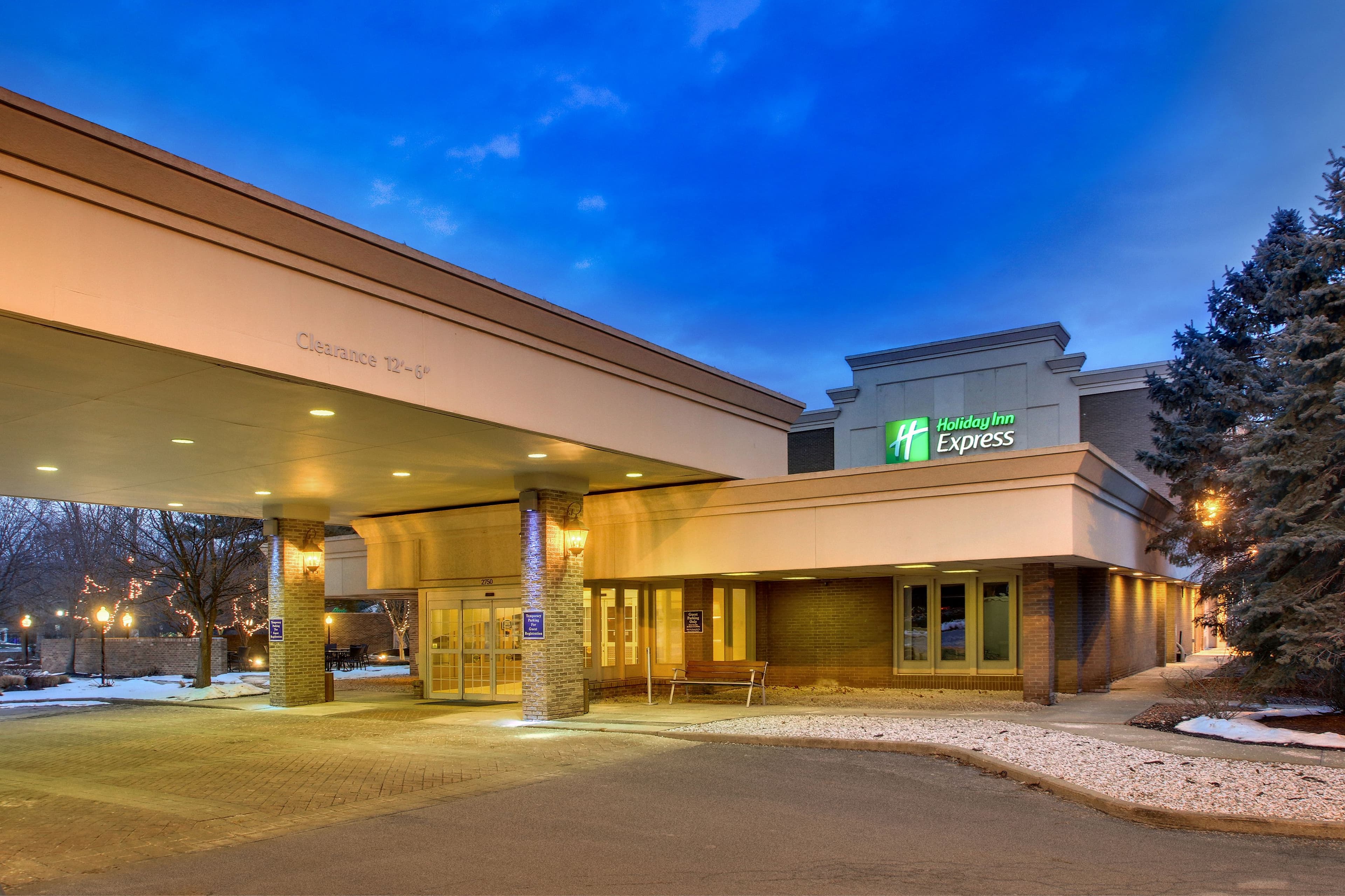 Holiday Inn Express Poughkeepsie - Image 1