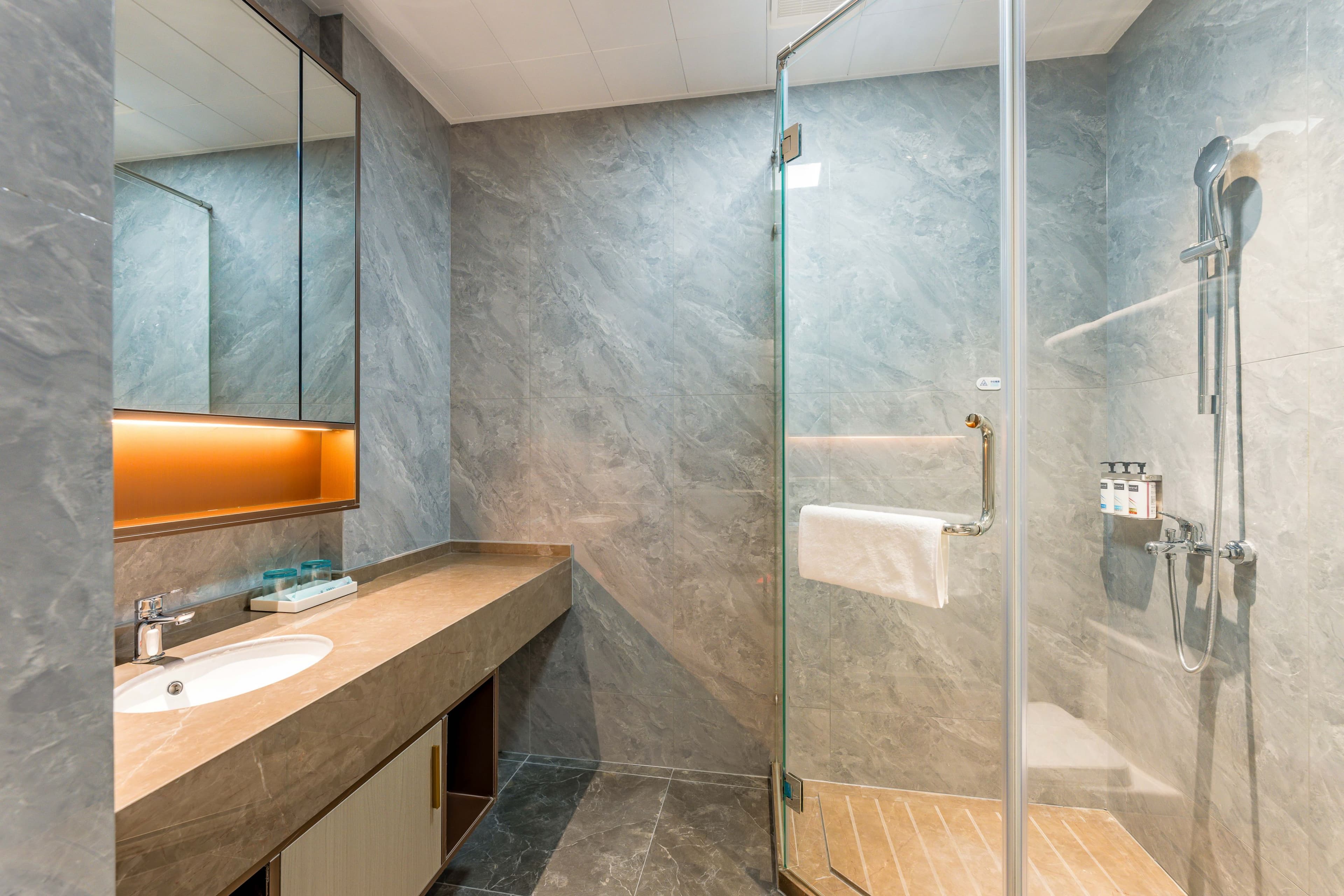 Standard Room - Image 6