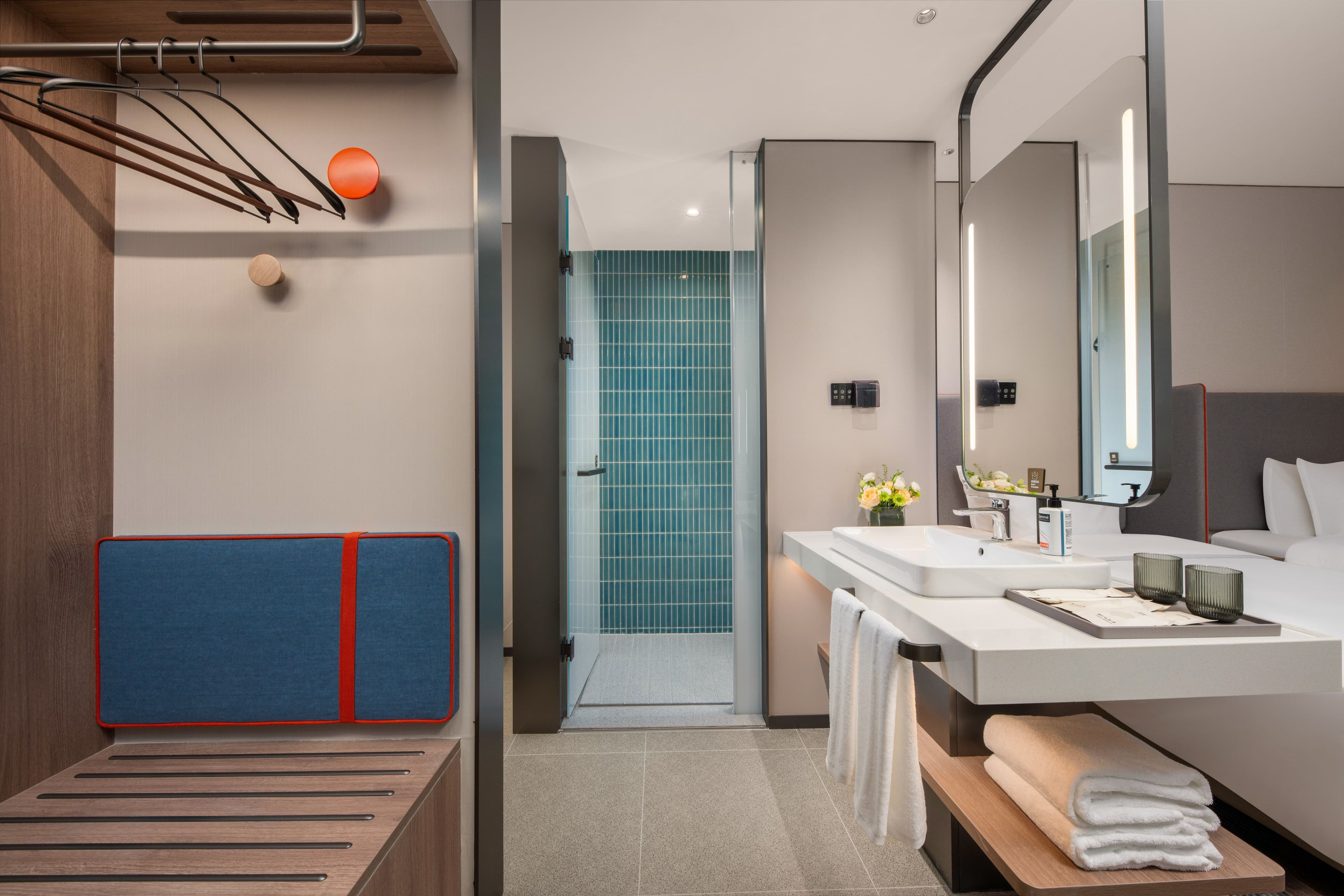 Holiday Inn Express Qingdao City Balcony — 15