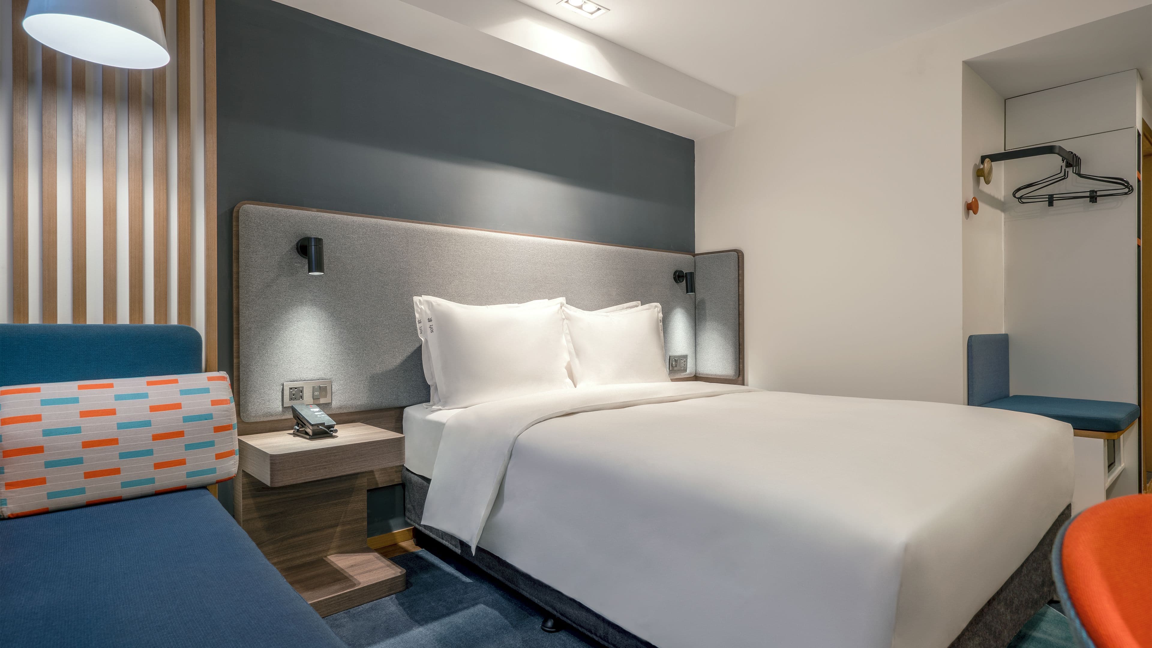 Holiday Inn Express Qingdao City Center — 8