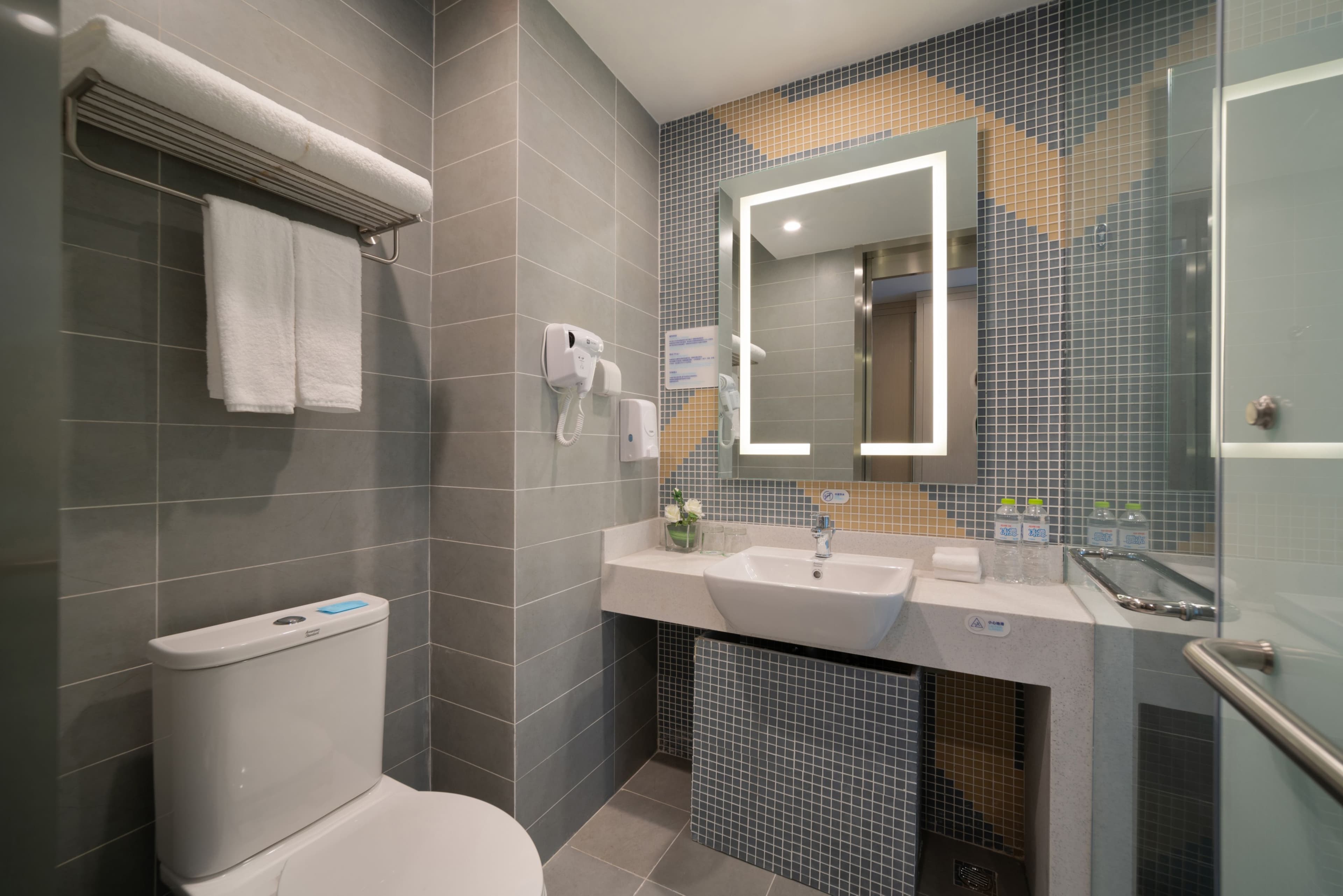 Holiday Inn Express Qingdao Innovation Park — 9