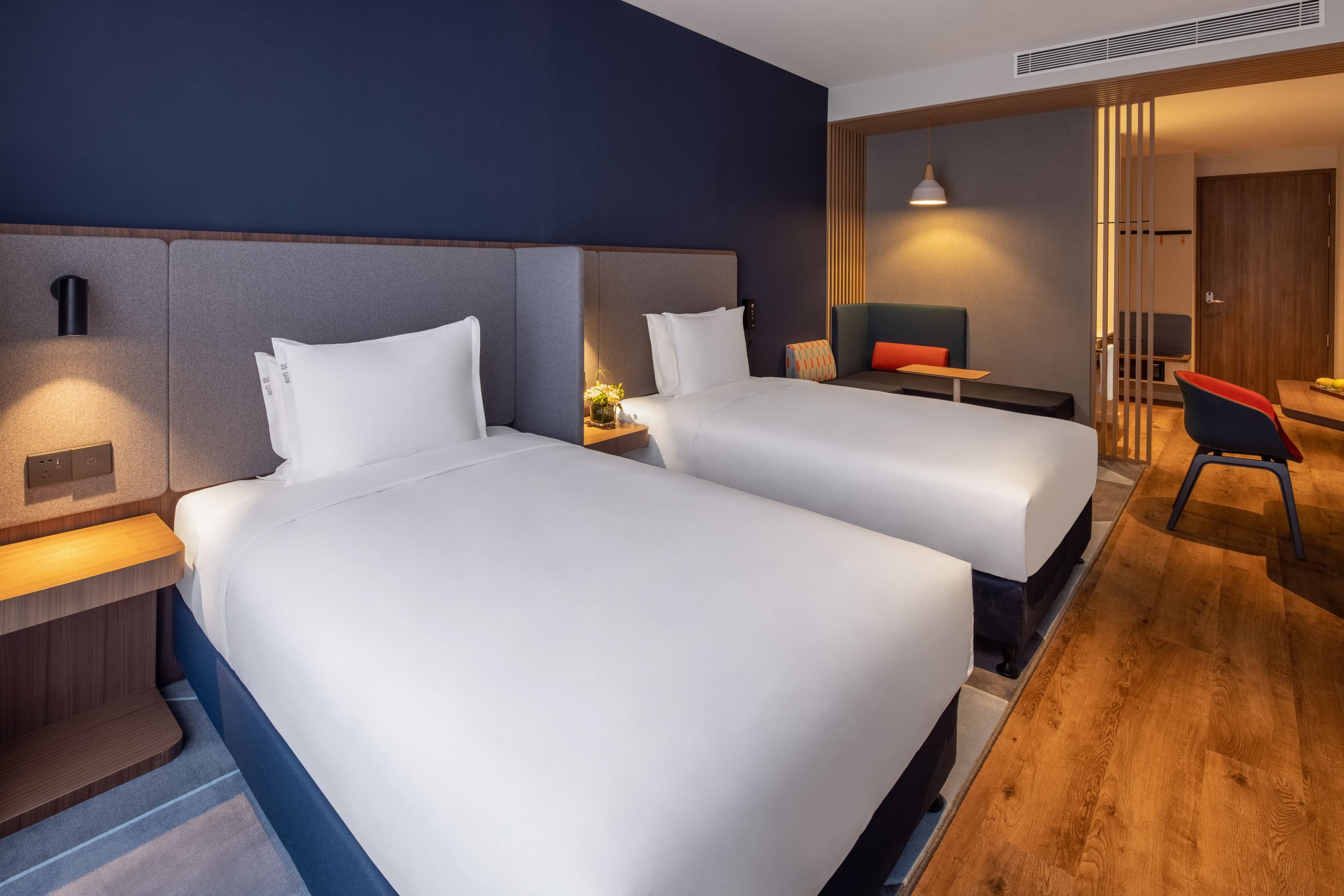 Holiday Inn Express Qingdao Jinshui — 10