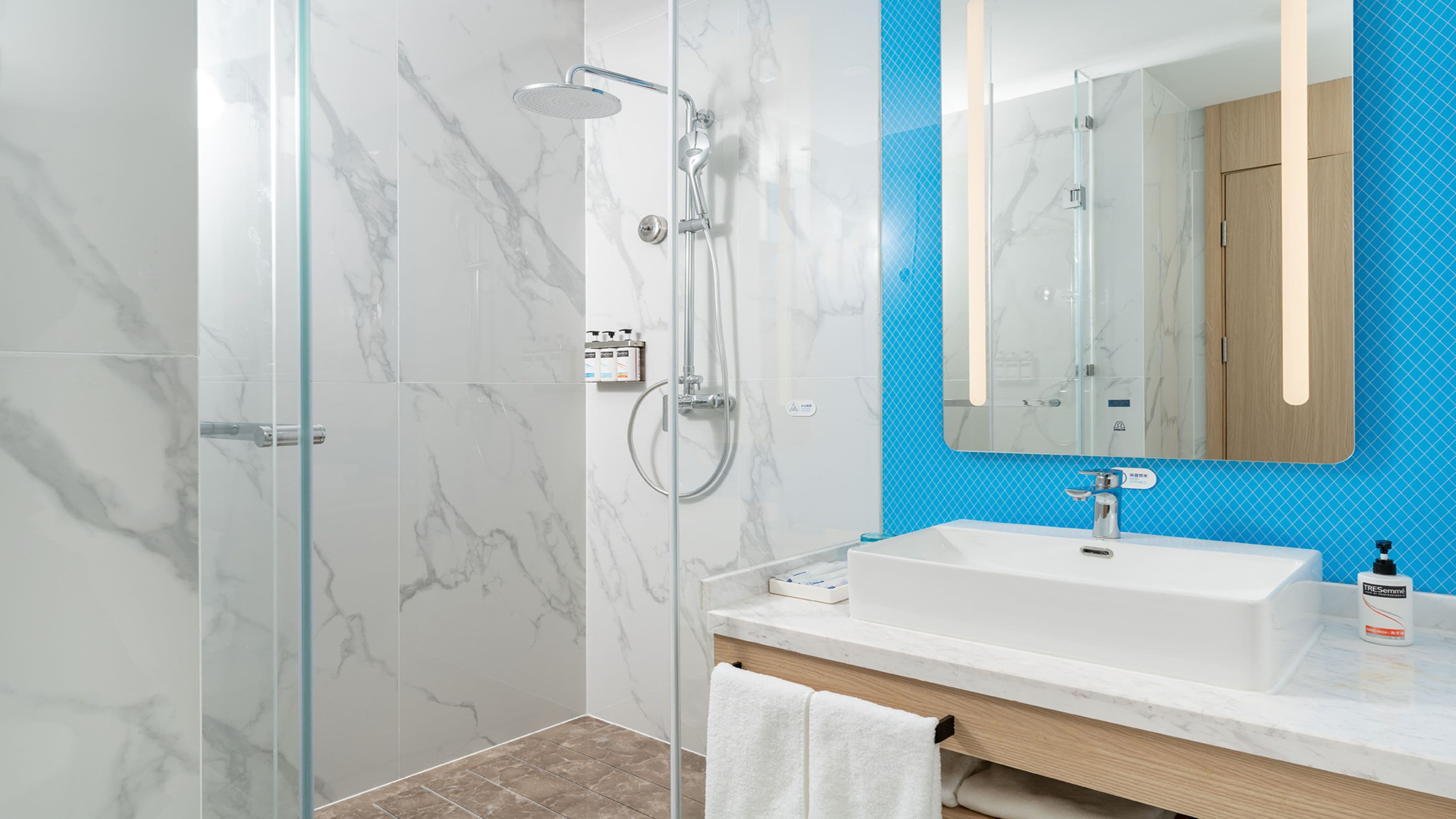 Holiday Inn Express Qingdao Northern West Coast - Image 4