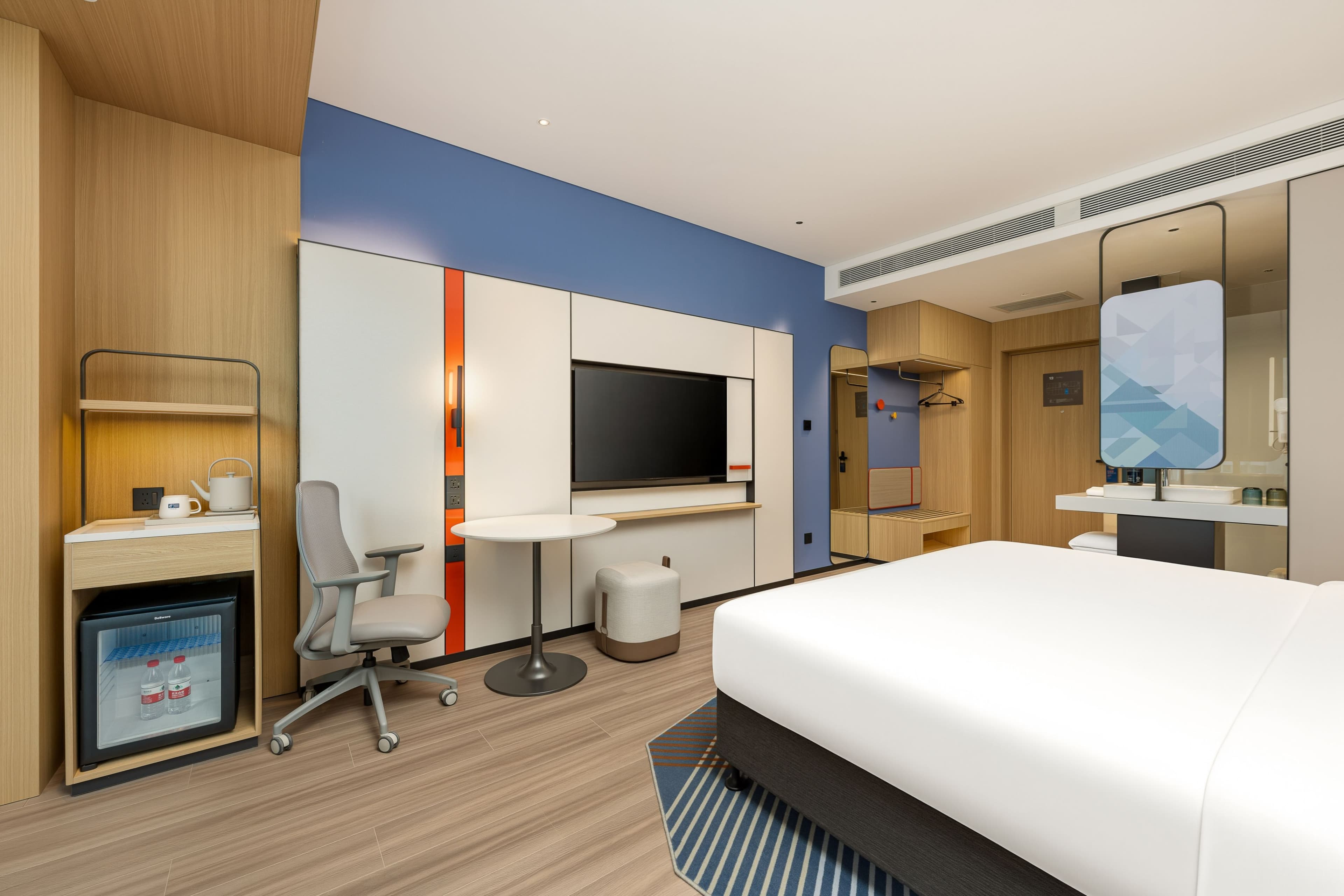 Holiday Inn Express Qinhuangdao Haigang — 11