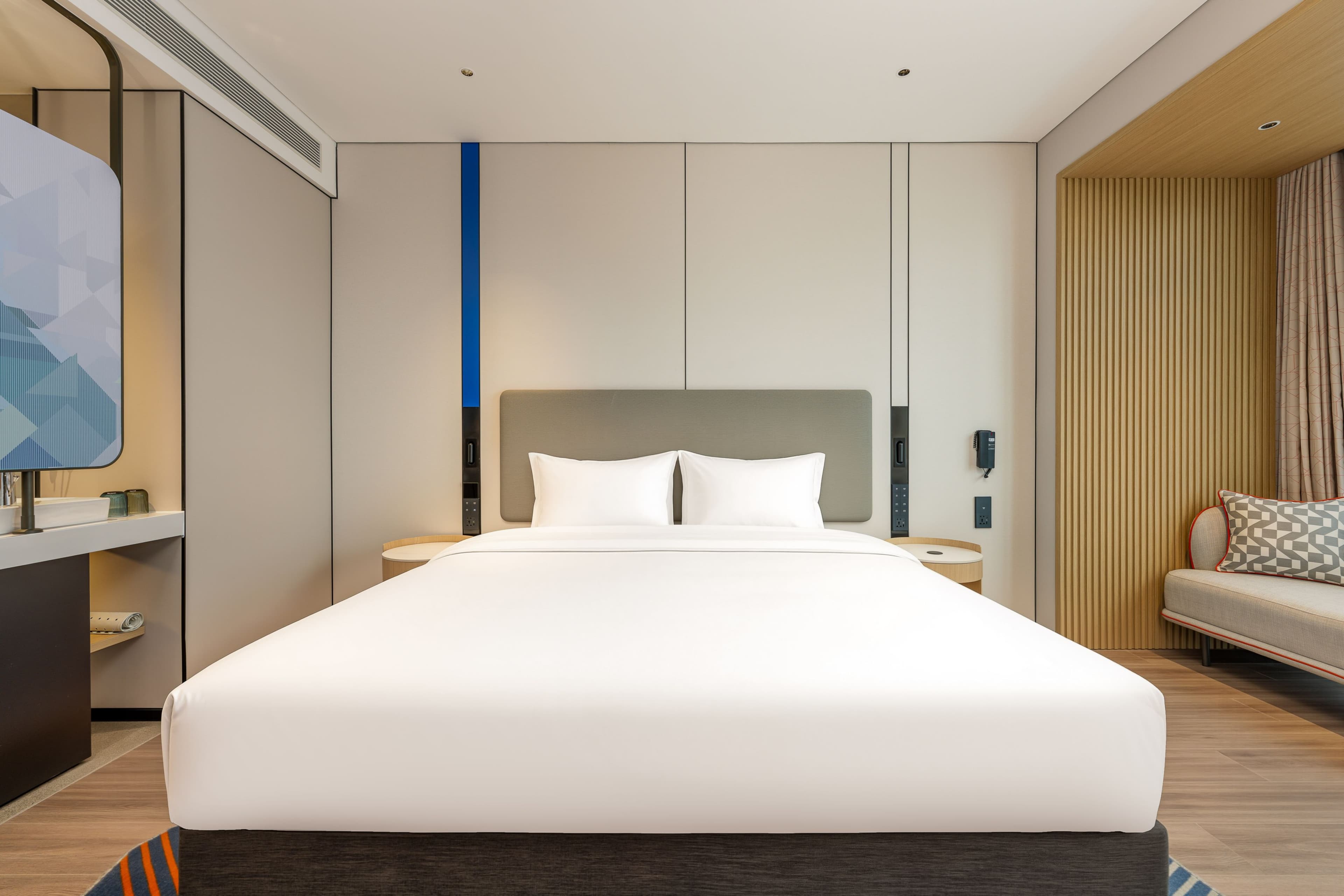 Holiday Inn Express Qinhuangdao Haigang — 6