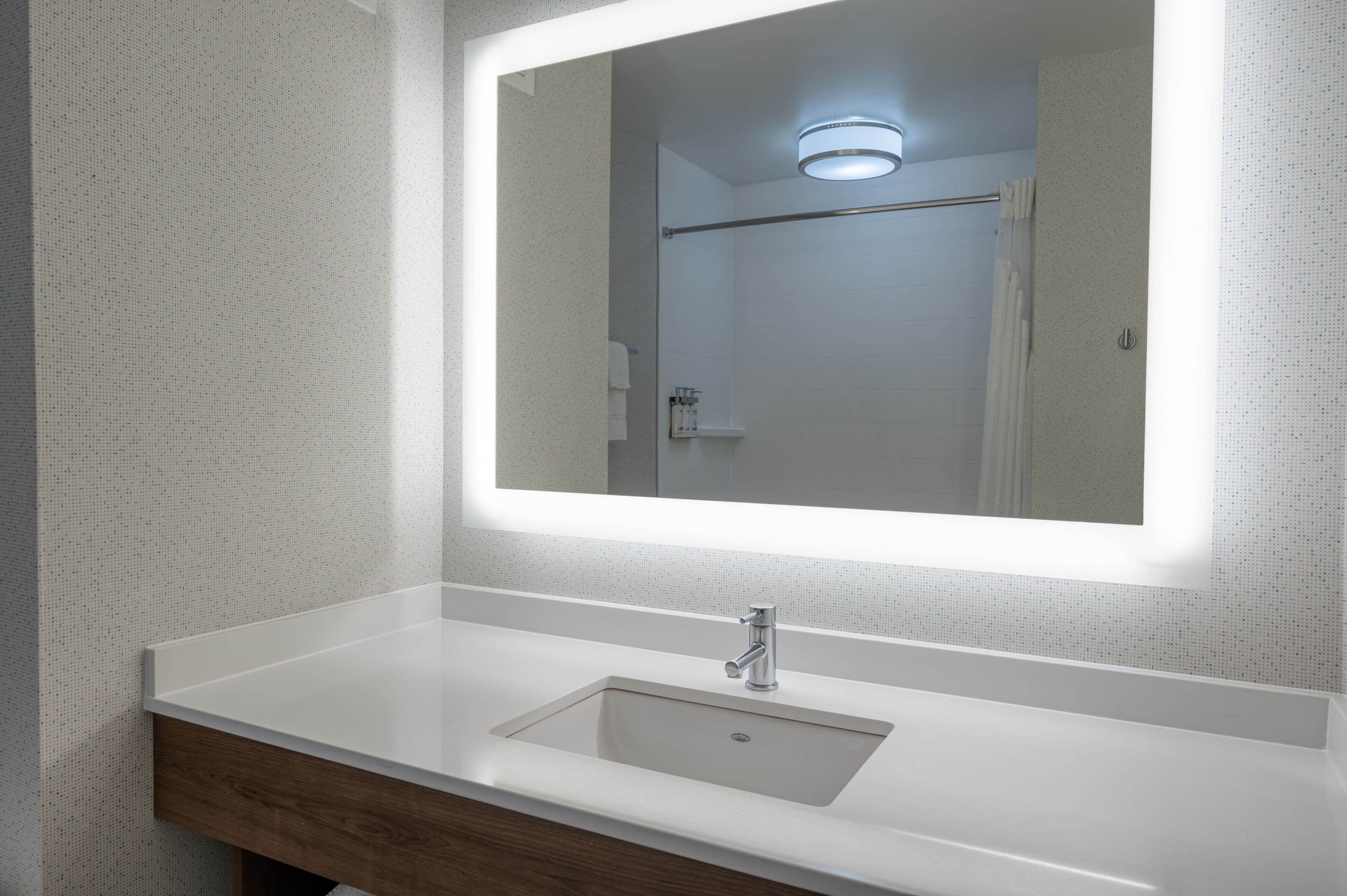 Holiday Inn Express Radcliff - Fort Knox - Image 4