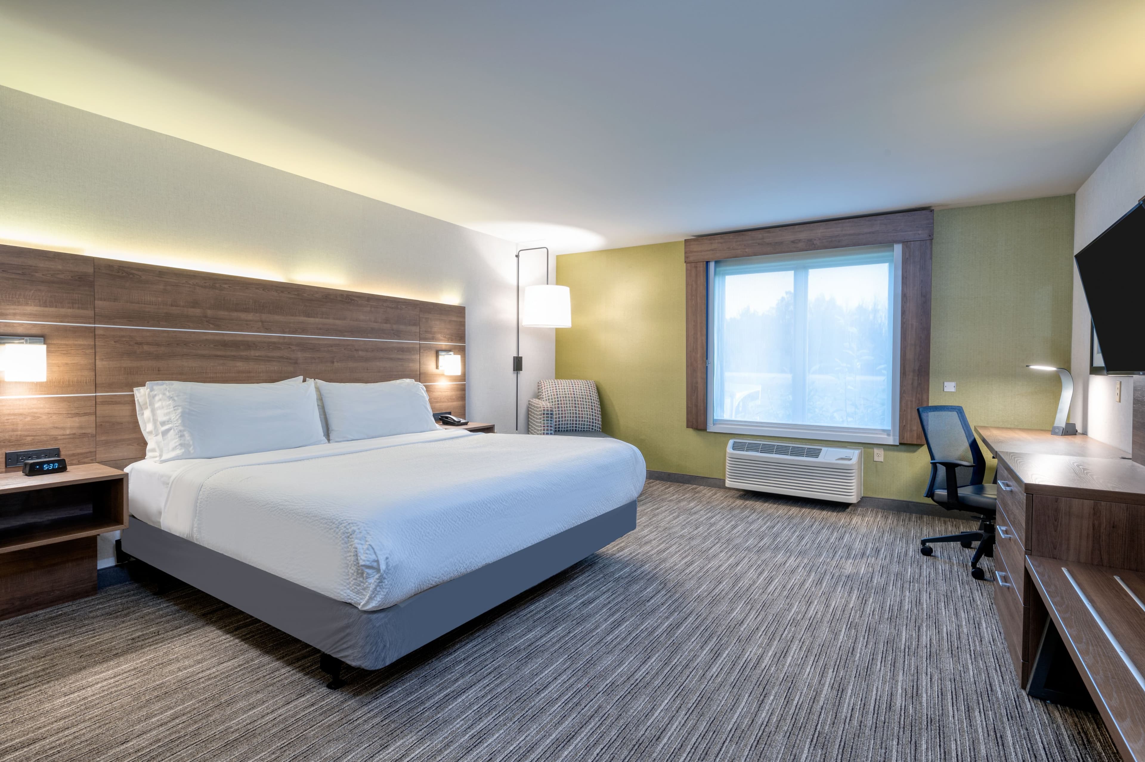 Holiday Inn Express Radcliff - Fort Knox — 13