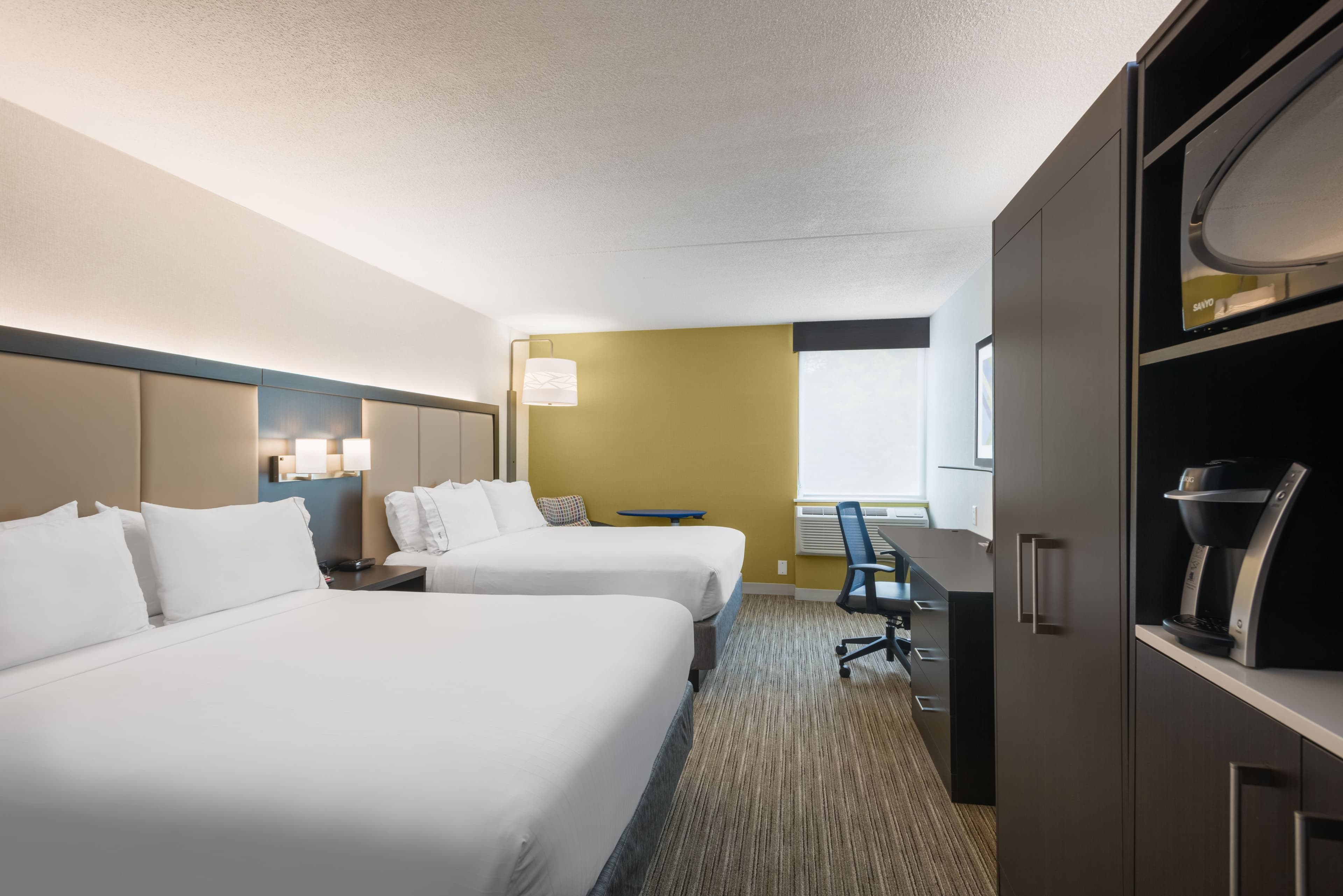 Holiday Inn Express Ramsey-Mahwah — 9