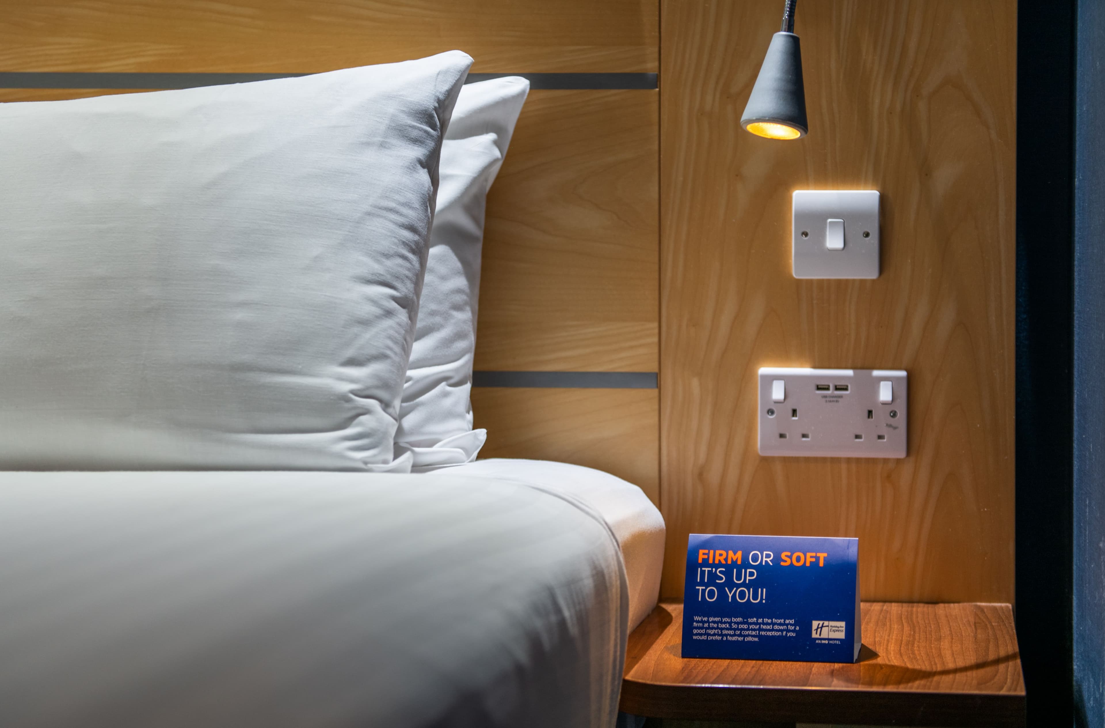 Standard Room with Free Hot Breakfast - Image 7