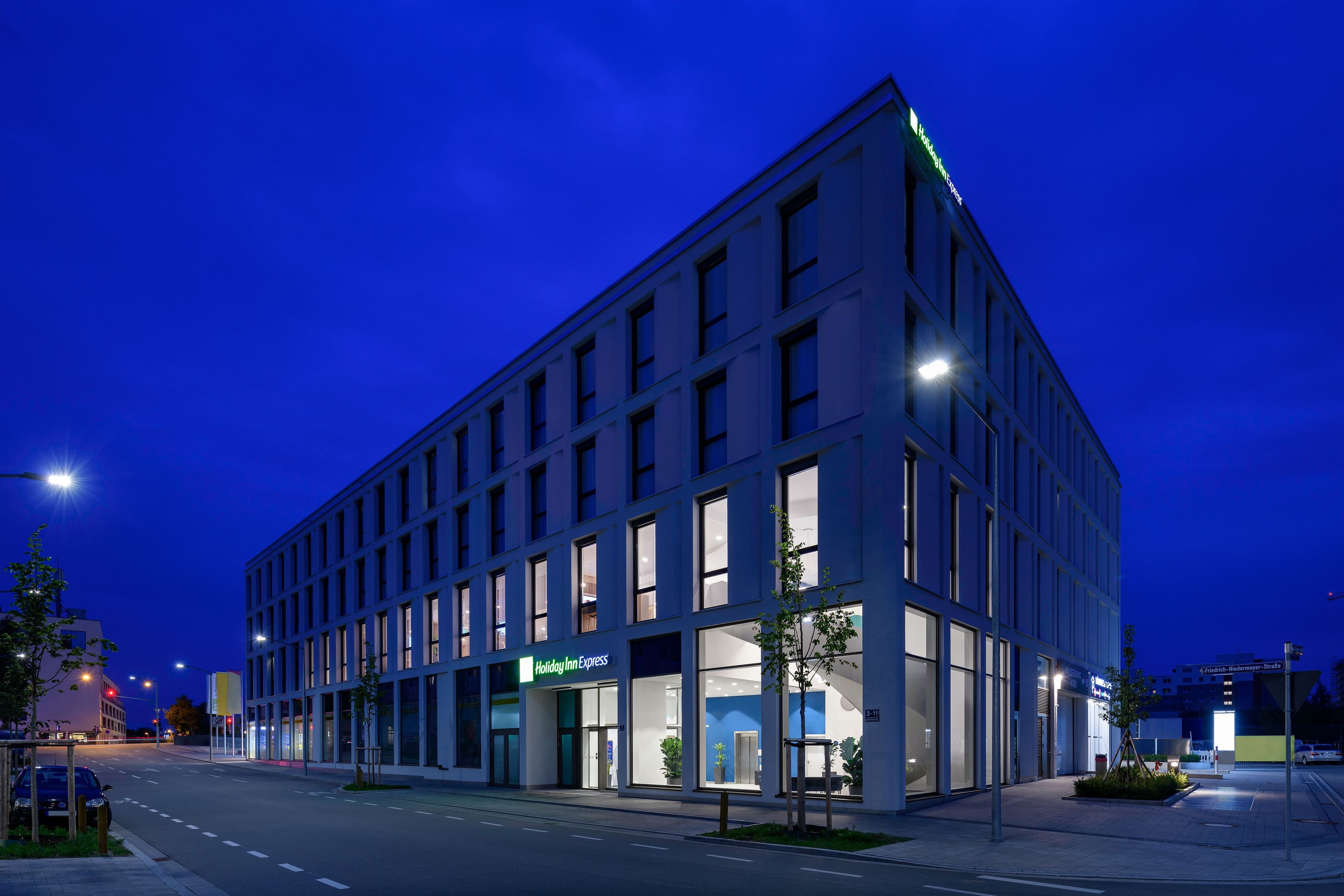 Holiday Inn Express Regensburg - Image 1