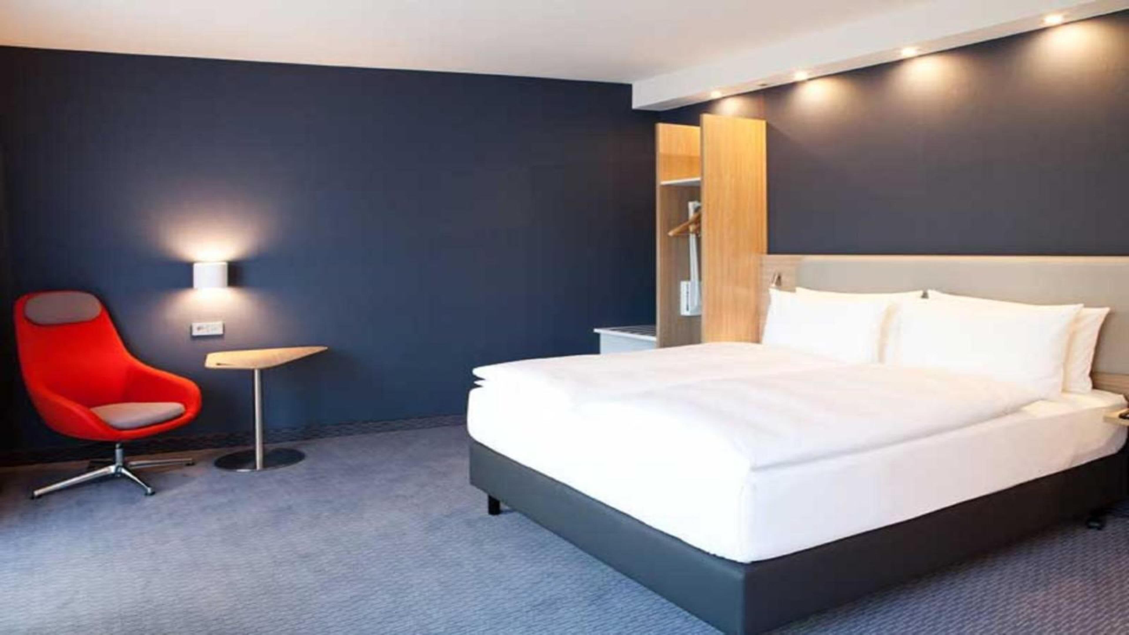 Holiday Inn Express Remscheid - Image 3