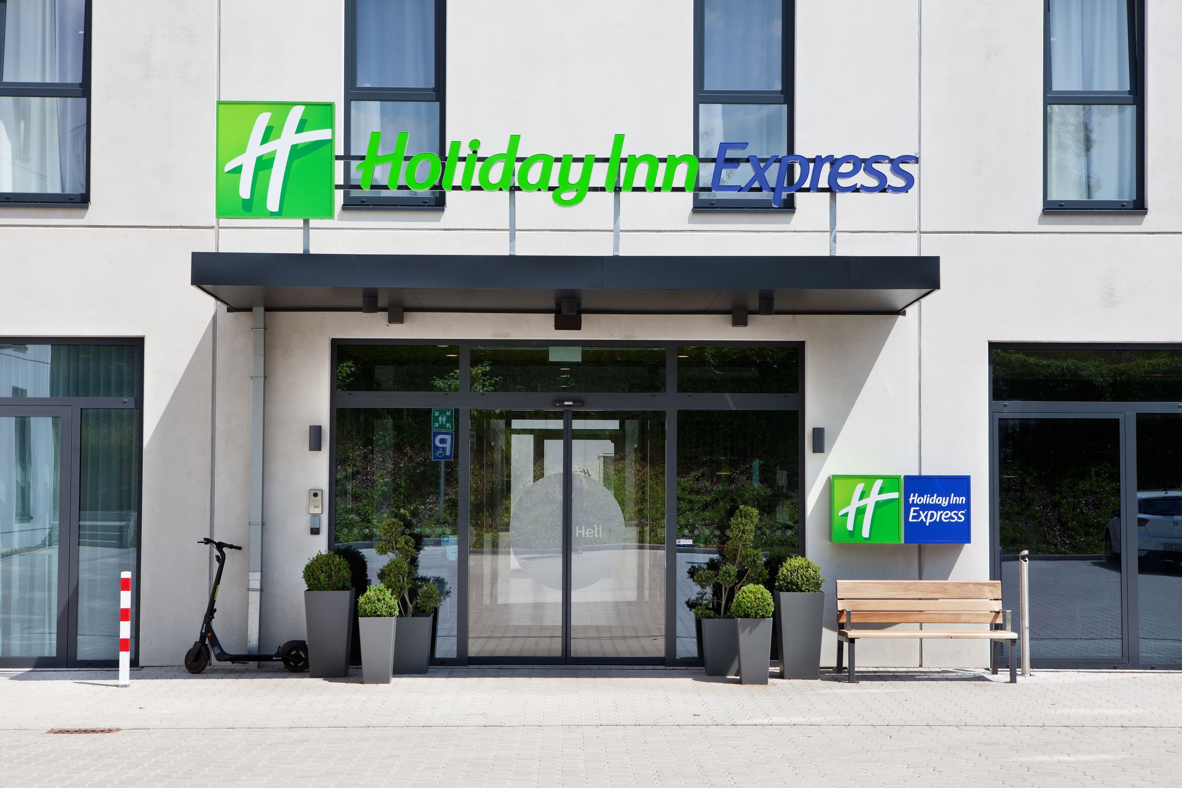 Holiday Inn Express Remscheid - Image 1